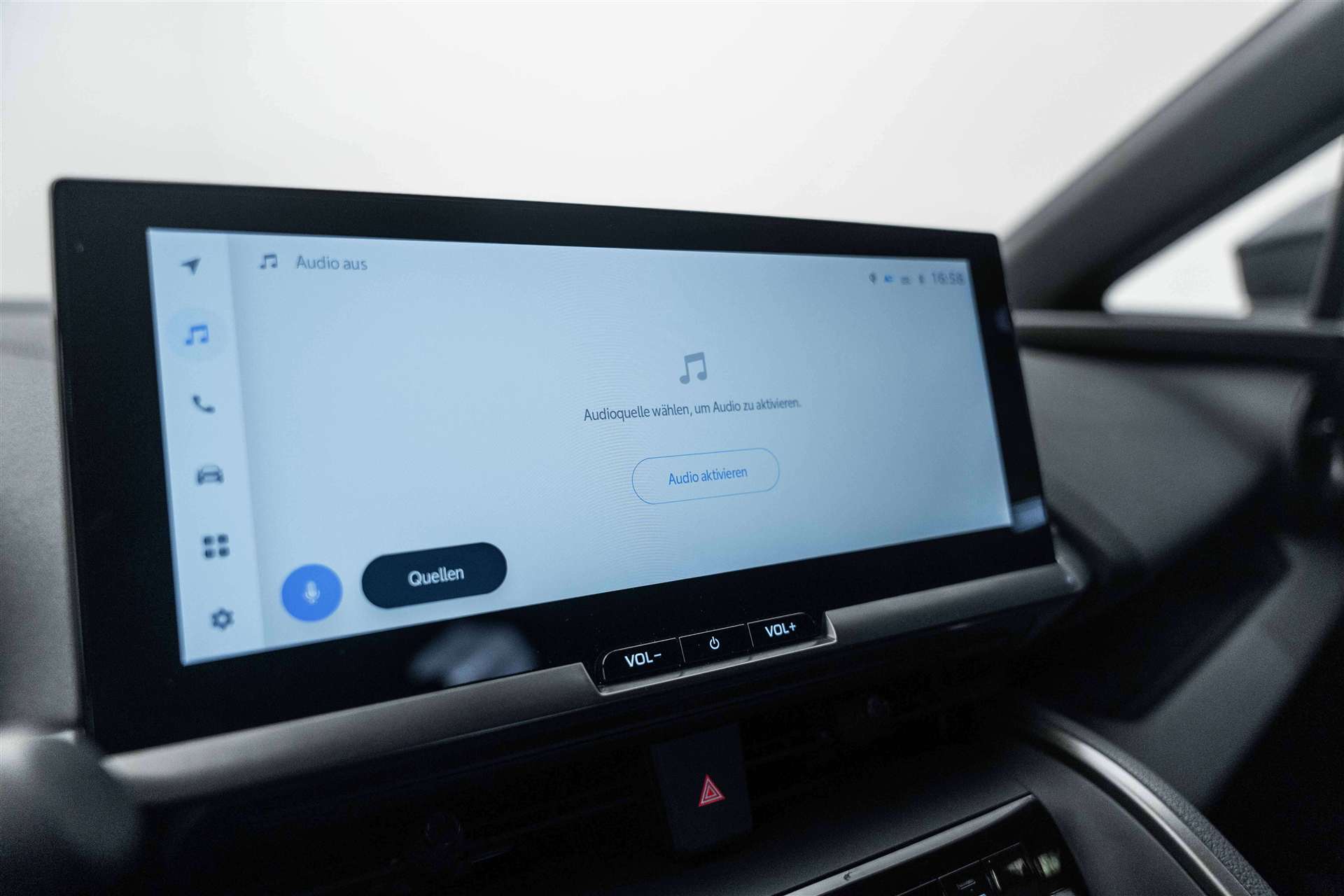 TOYOTA C-HR 2.0 HSD Trend CVT-Automat-image-16