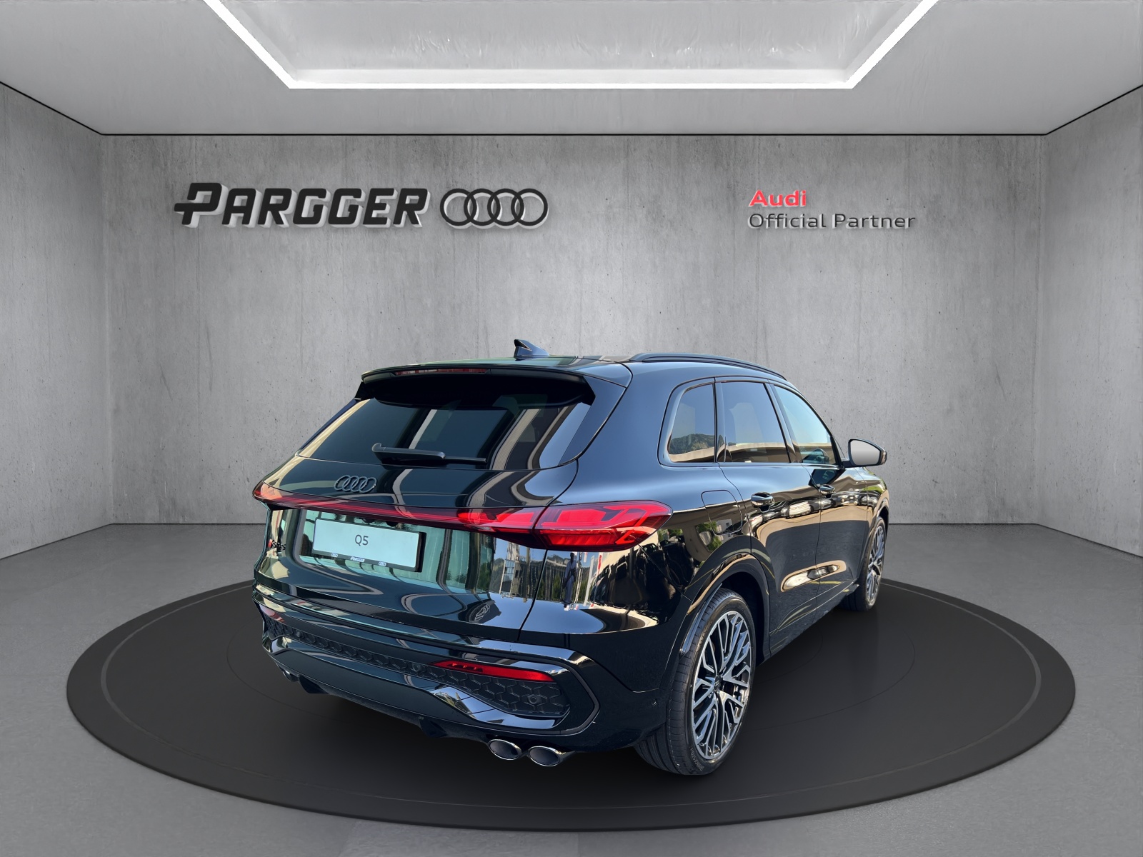 AUDI SQ5 TFSI quattro S-tronic-image-5