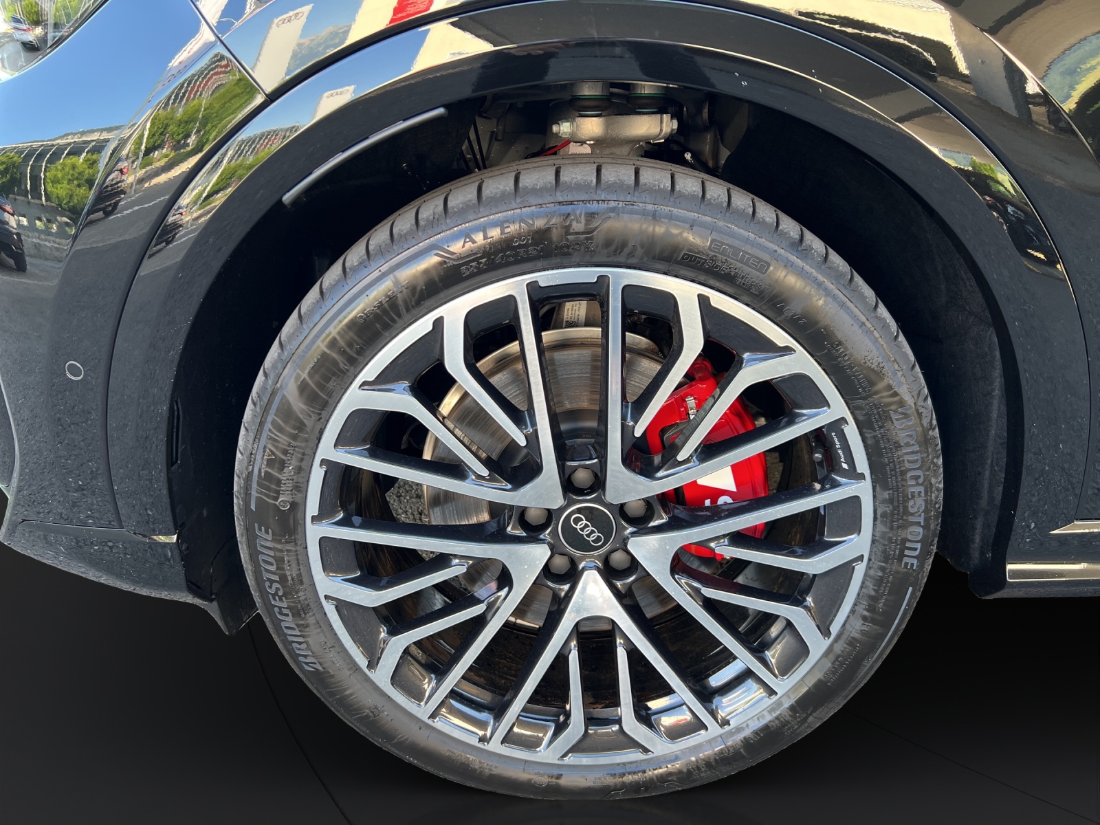 AUDI SQ5 TFSI quattro S-tronic-image-15