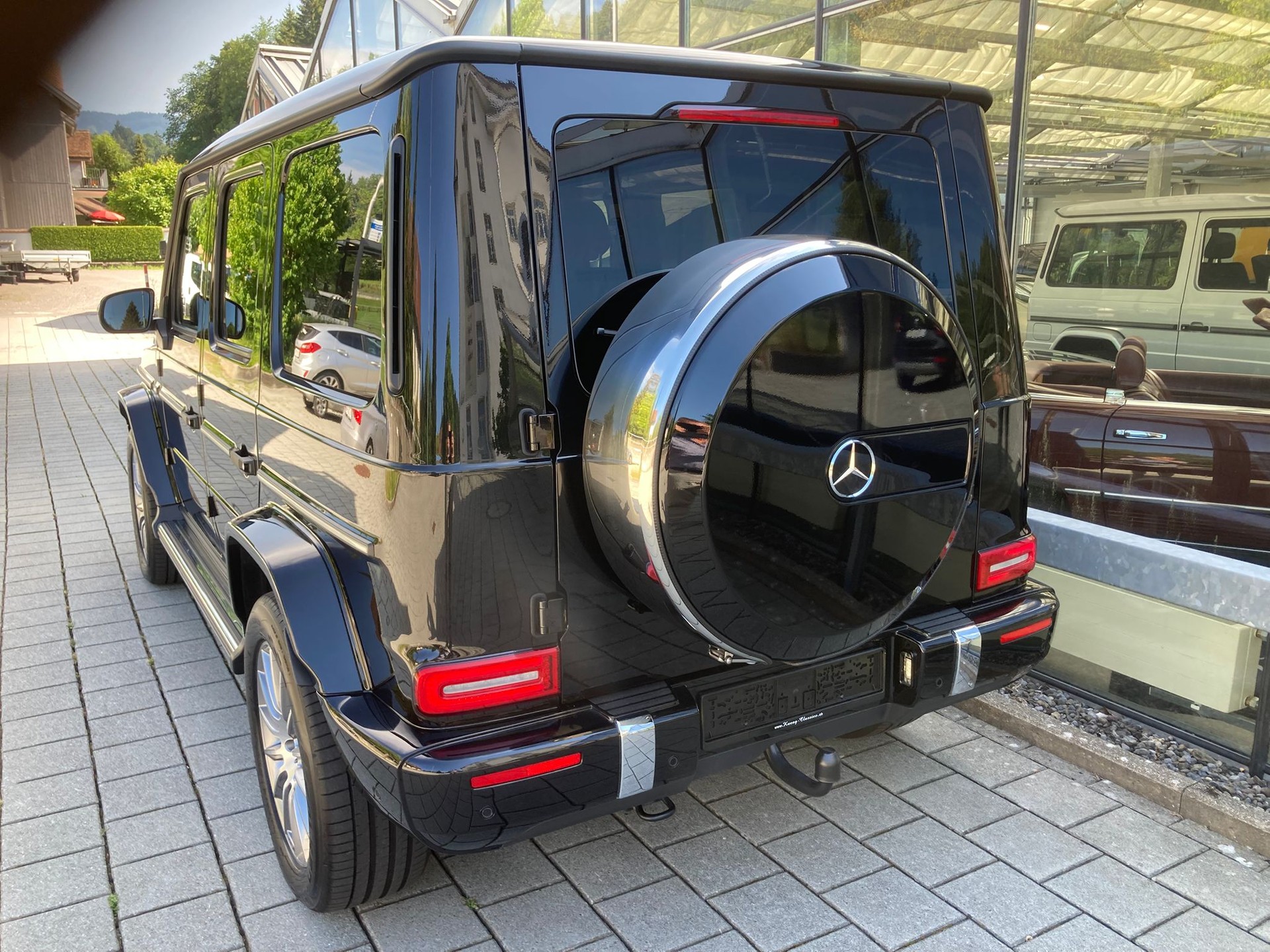 MERCEDES-BENZ G 400d AMG Line 9G-Tronic-image-2