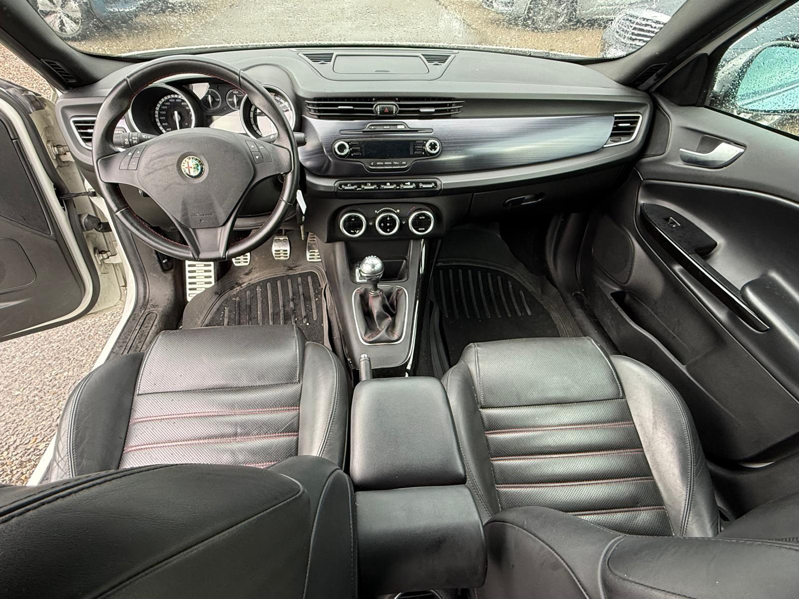 ALFA ROMEO Giulietta 1.4 TB MA 170 Distinctive-image-7