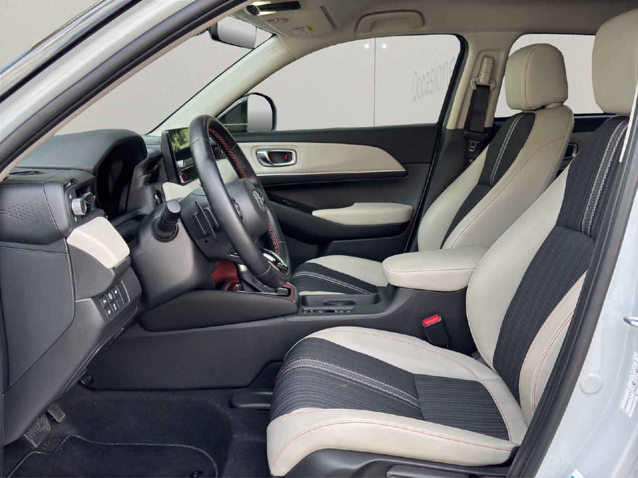 HONDA HR-V 1.5 i-MMD Advance Style-image-3
