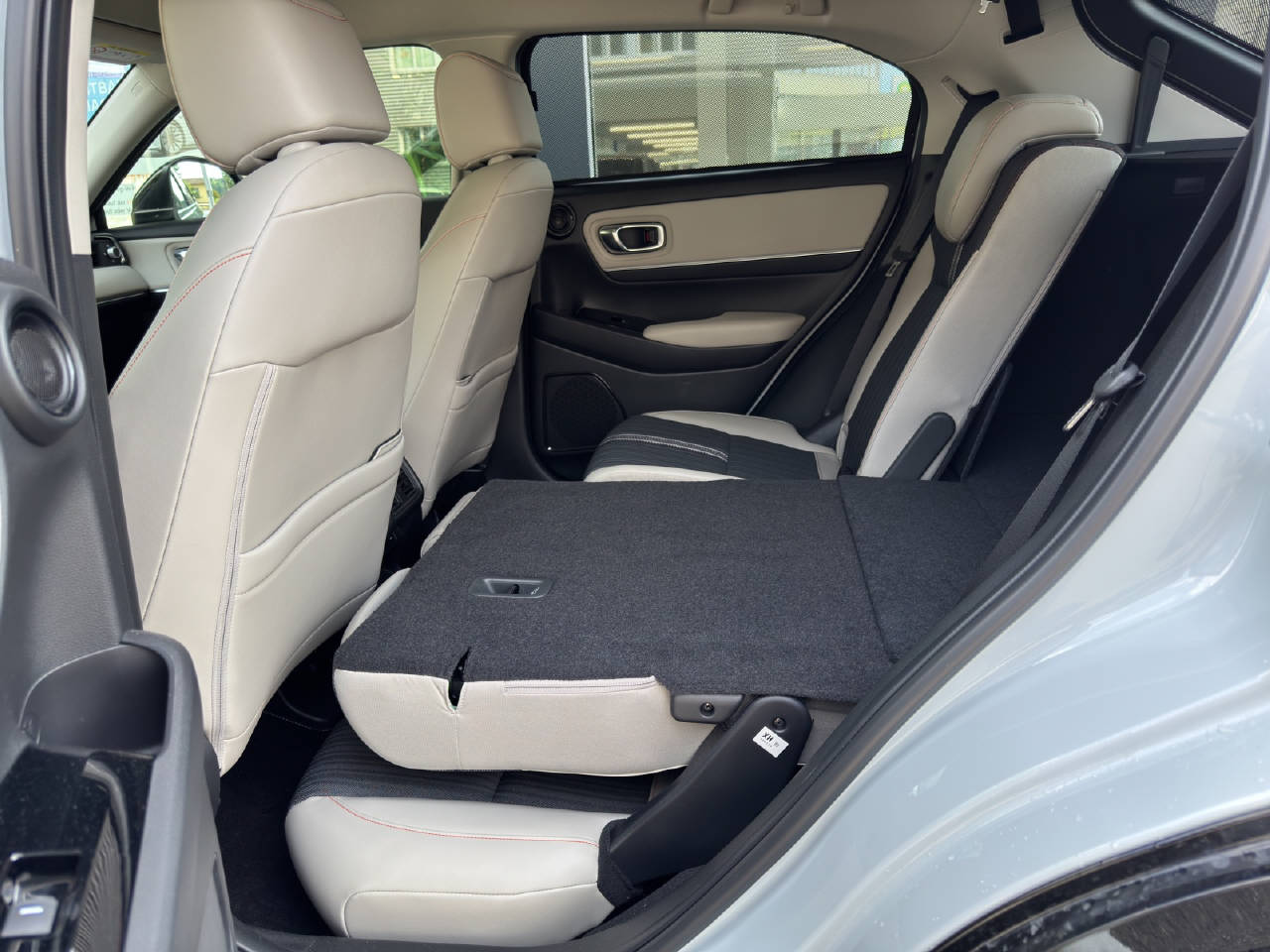 HONDA HR-V 1.5 i-MMD Advance Style-image-10