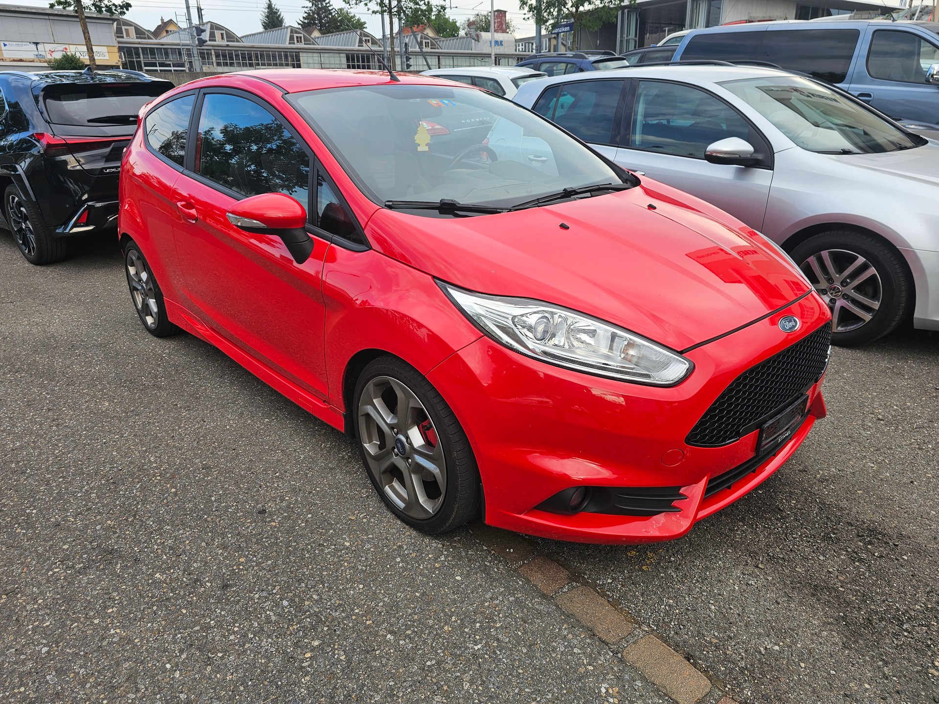 FORD Fiesta 1.6 SCTi ST-1-image-2
