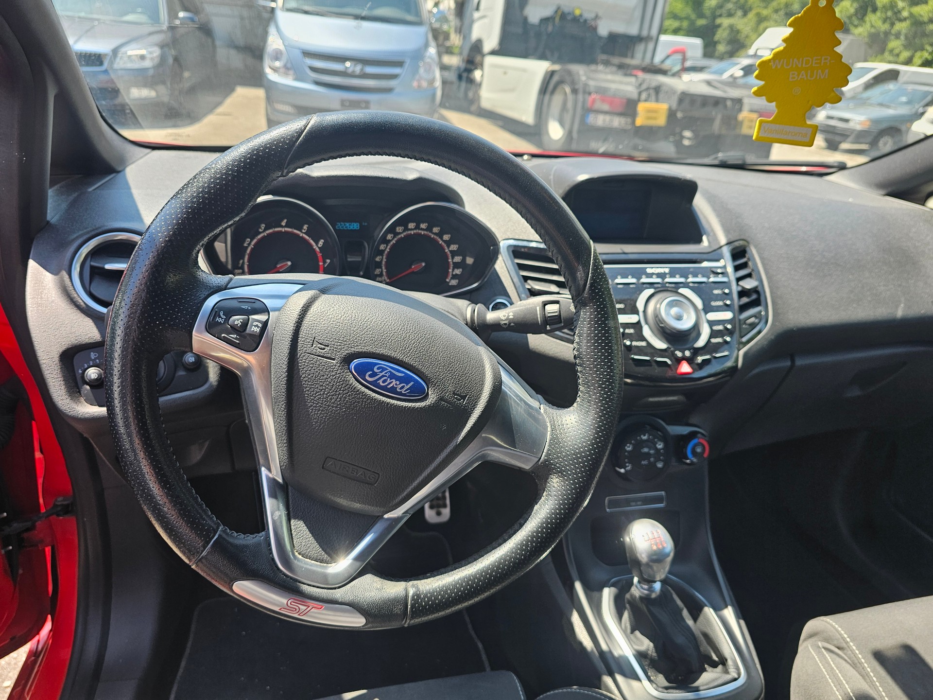FORD Fiesta 1.6 SCTi ST-1-image-9