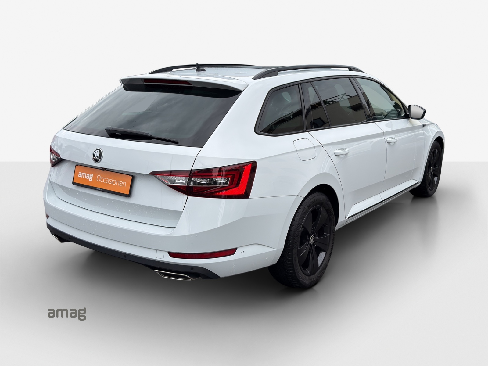 SKODA Superb Combi 2.0 TSI SportLine+ DSG 4x4-image-4