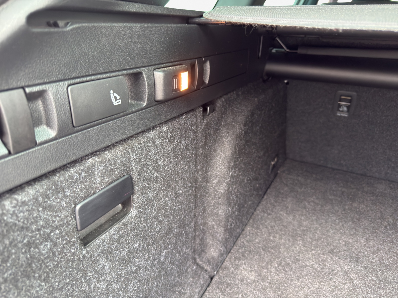 SKODA Superb Combi 2.0 TSI SportLine+ DSG 4x4-image-13