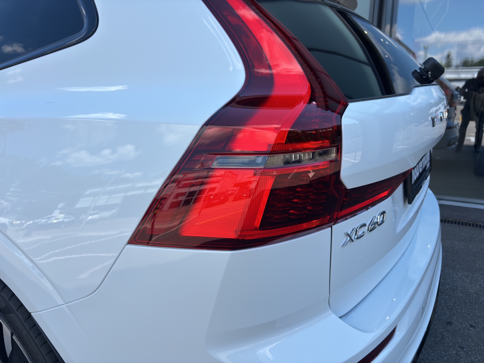VOLVO XC60 2.0 T8 TE Ultra Dark eAWD-image-14