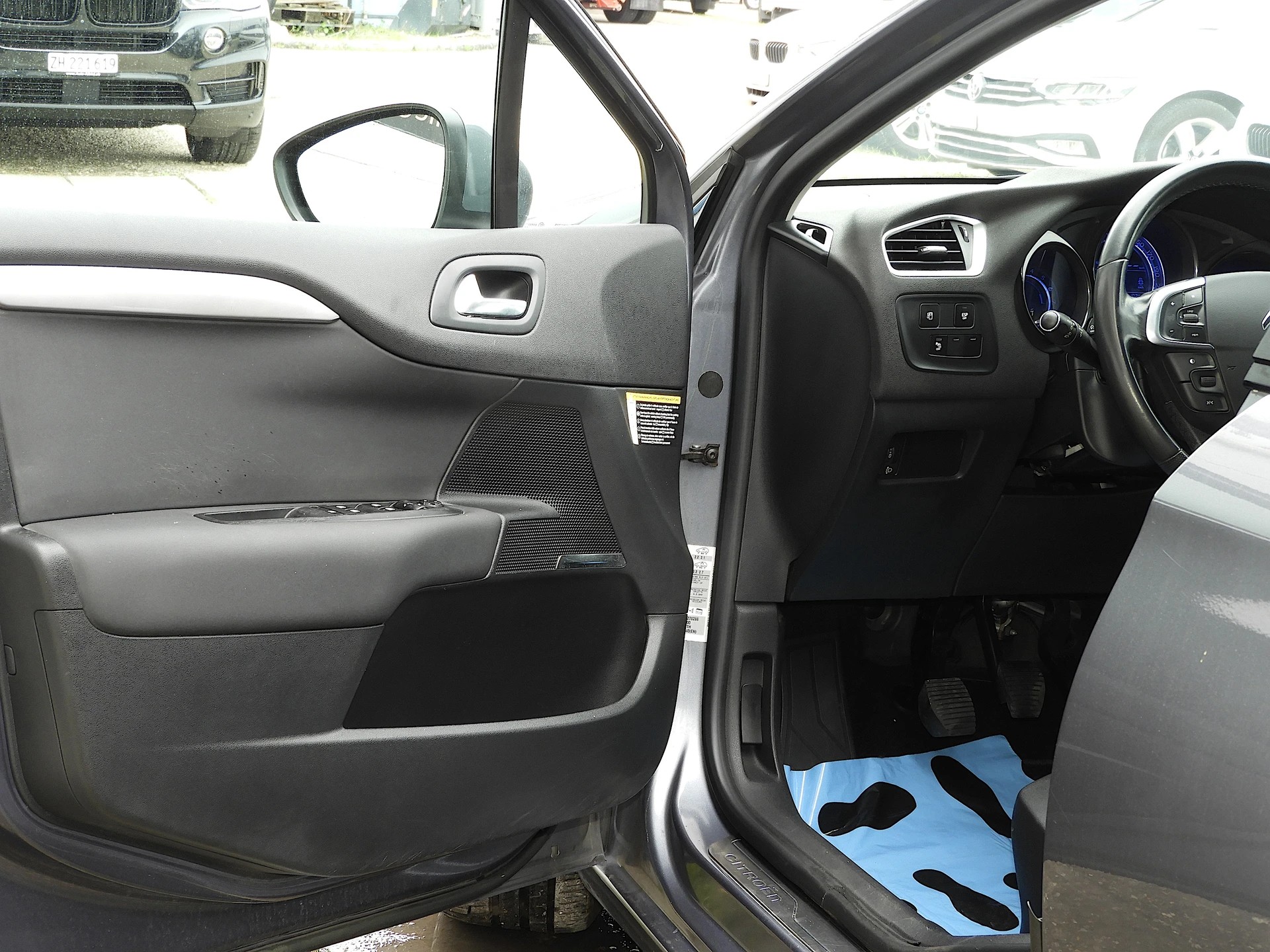 CITROEN C4 Berline 1.6 VTi Exclusive I MFK + Service 08.07.2026 I CH FZ I Sitzmassage I Bluetooth I Tempomat I 8-fach-image-7