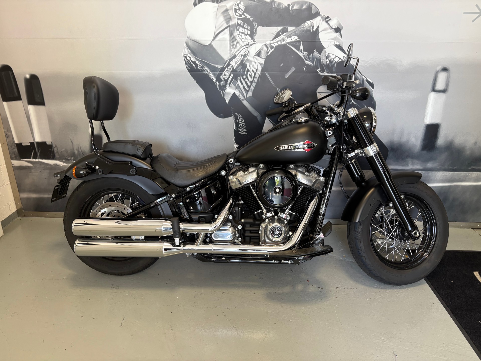 HARLEY-DAVIDSON FLSL Softail Slim 107 ABS-image-1