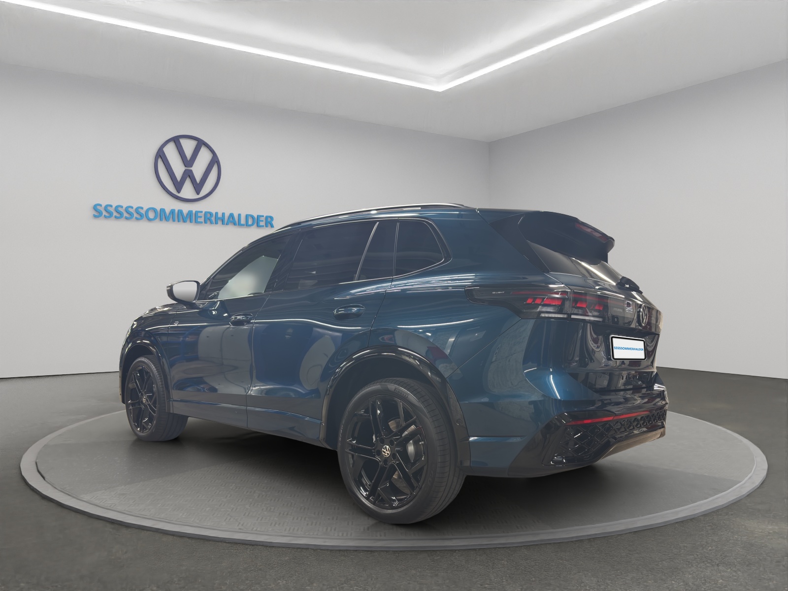 VW Tiguan 2.0 TSI DSG R-Line United 4Motion-image-2