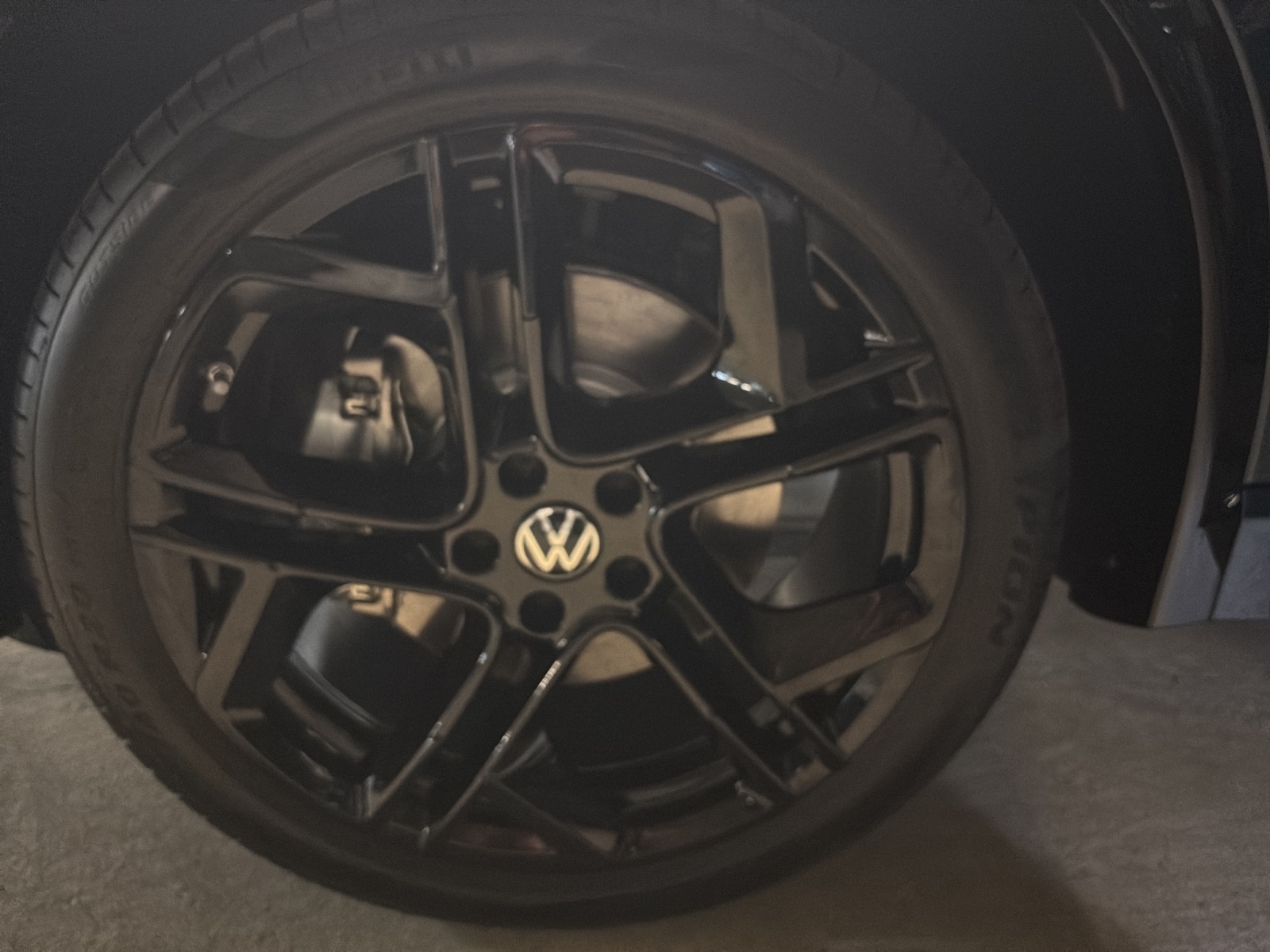 VW Tiguan 2.0 TSI DSG R-Line United 4Motion-image-24
