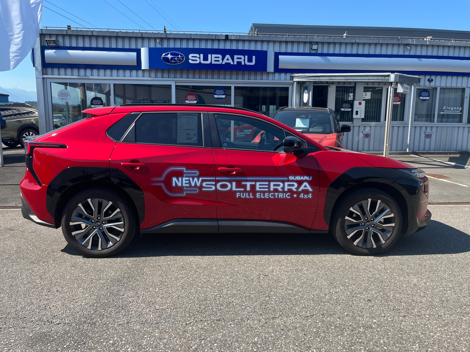 SUBARU Solterra eV Luxury AWD-image-2