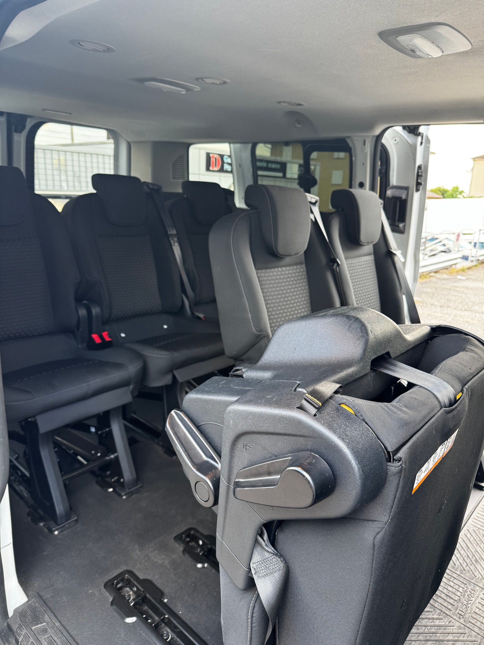 FORD Transit Custom 320 L2H1 Trend A-image-8
