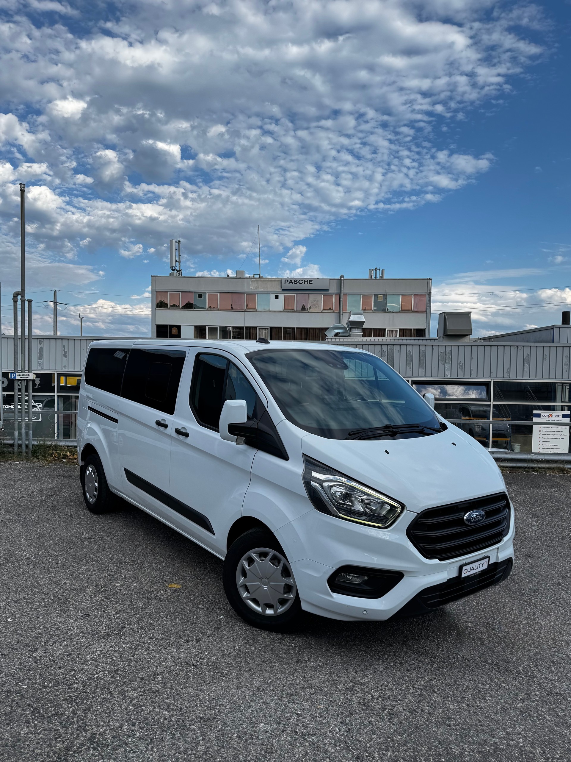FORD Transit Custom 320 L2H1 Trend A-image-2