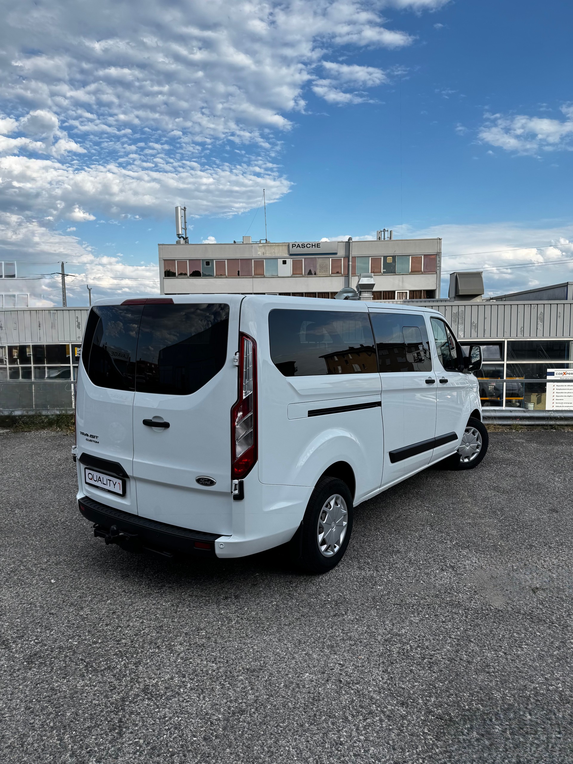 FORD Transit Custom 320 L2H1 Trend A-image-1