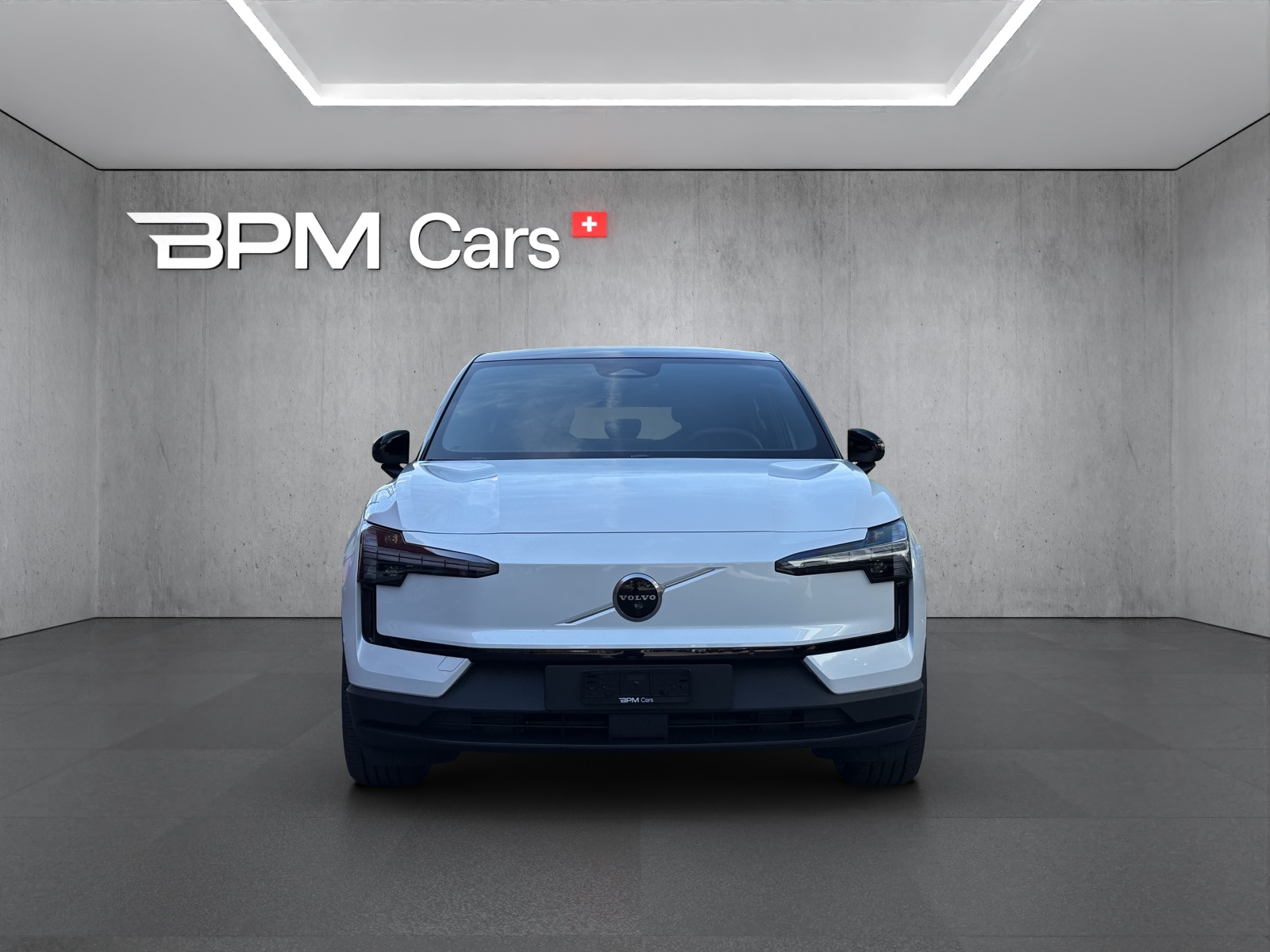 VOLVO EX30 P8 69 kWh AWD Ultra-image-1