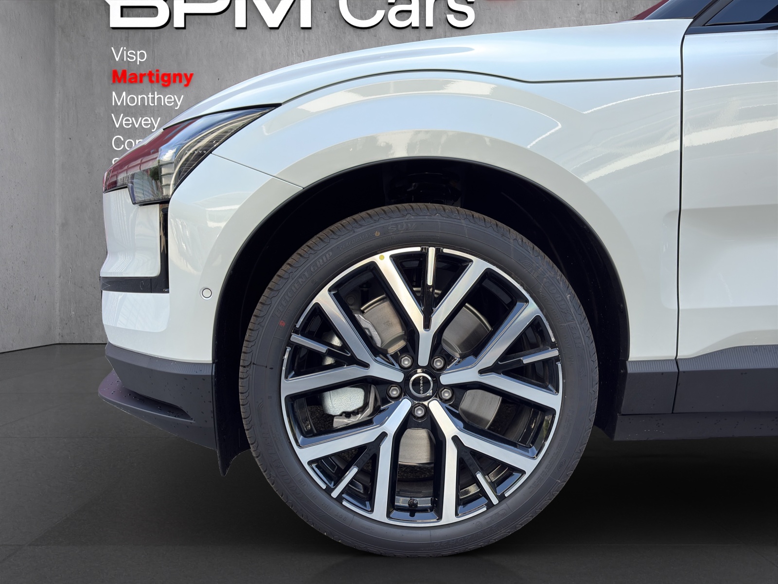 VOLVO EX30 P8 69 kWh AWD Ultra-image-6
