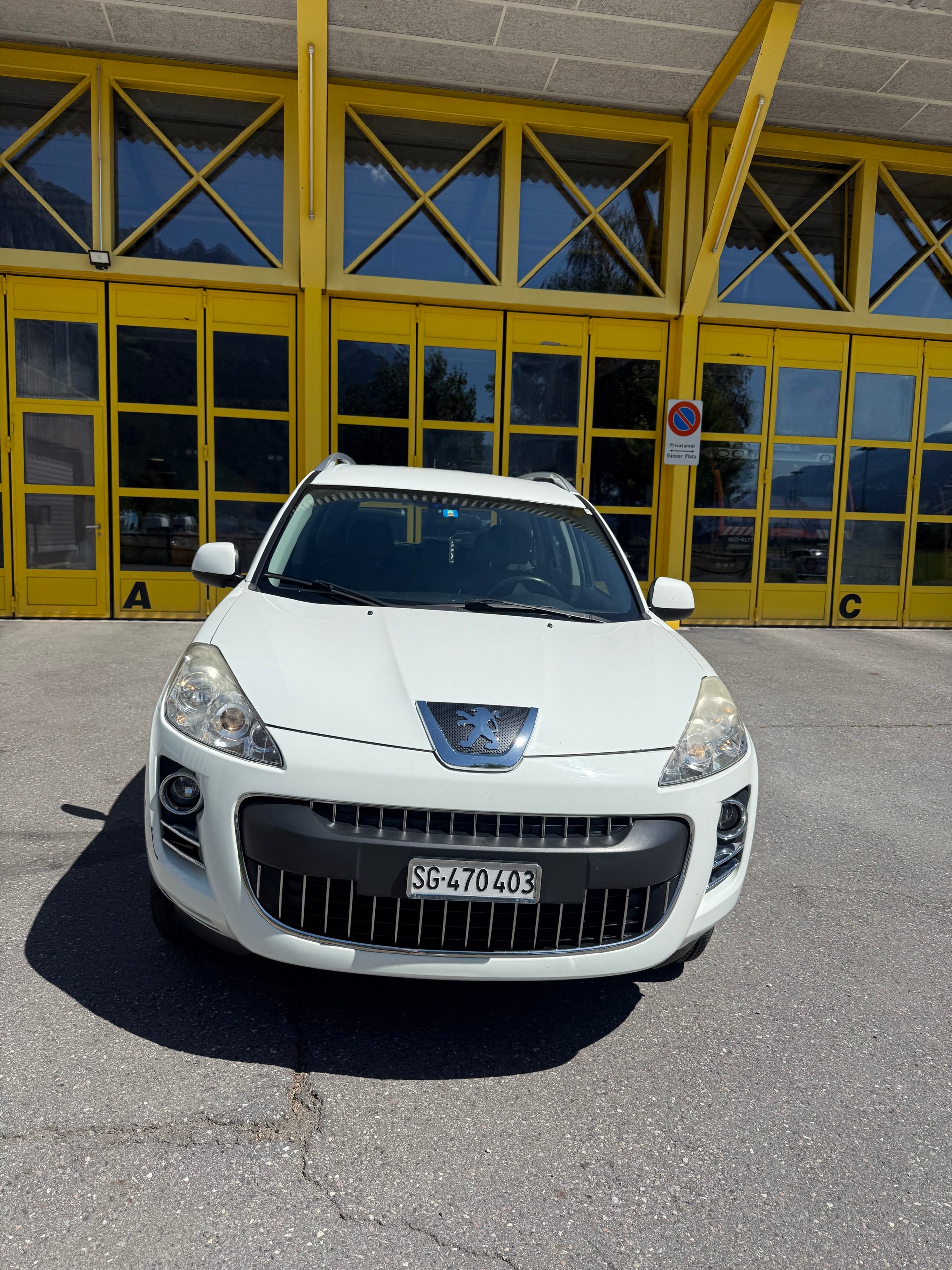 PEUGEOT 4007 2.2 HDi Dynamic DCS6-image-2