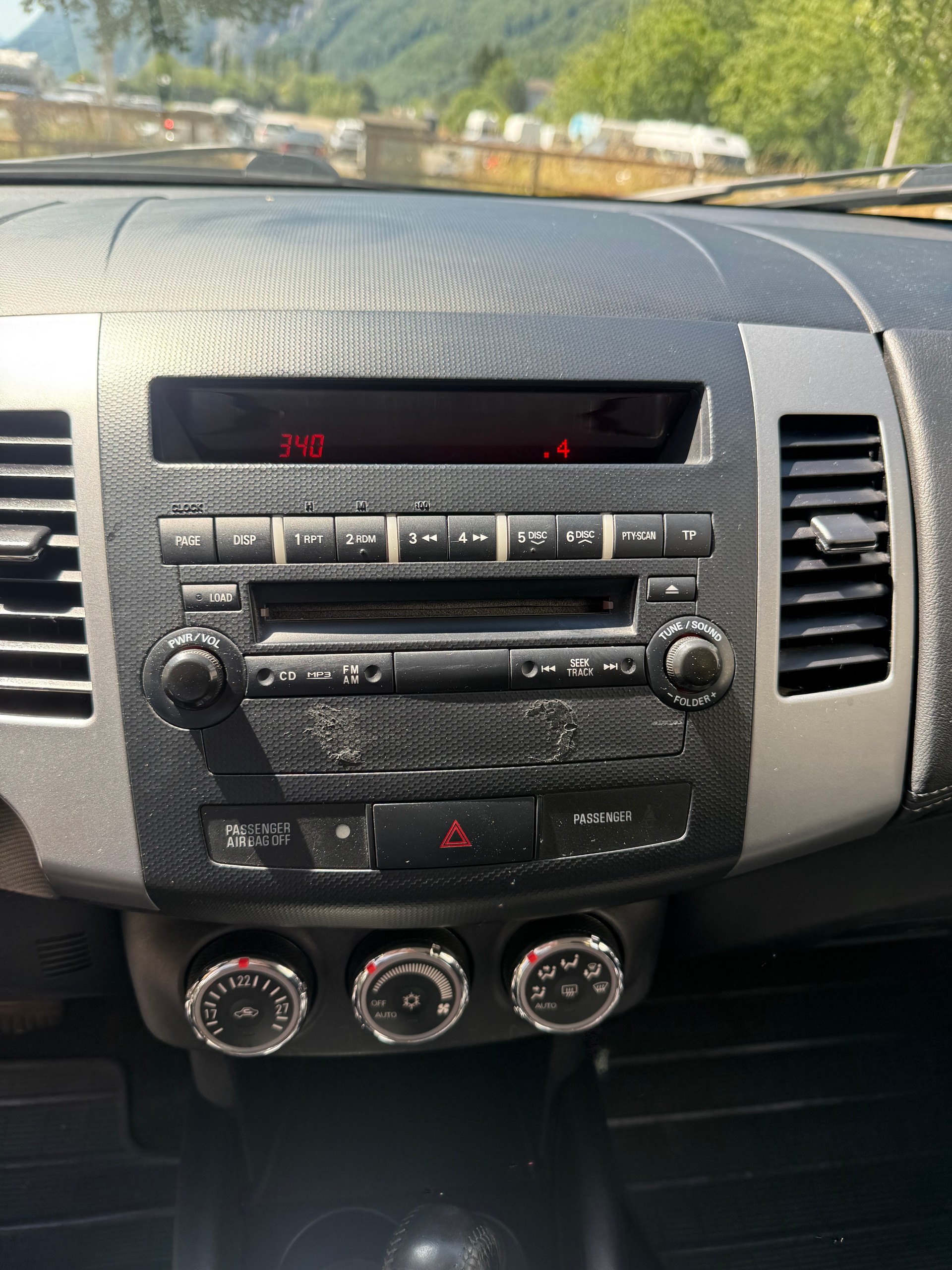PEUGEOT 4007 2.2 HDi Dynamic DCS6-image-8