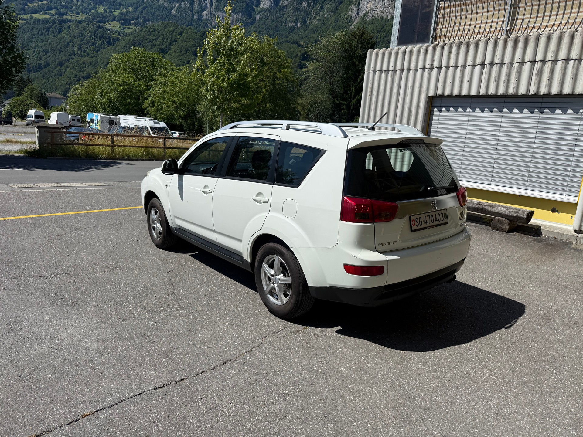 PEUGEOT 4007 2.2 HDi Dynamic DCS6-image-12