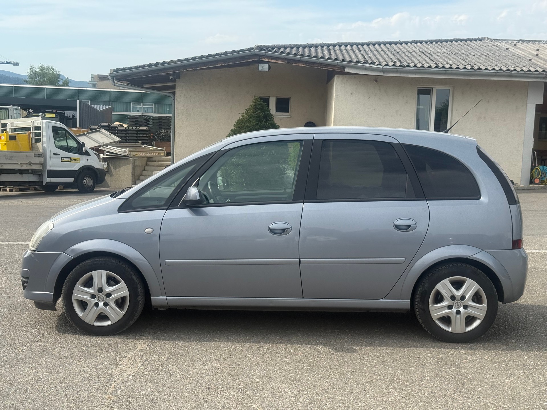 OPEL Meriva 1.6i-16 TP Cosmo-image-2