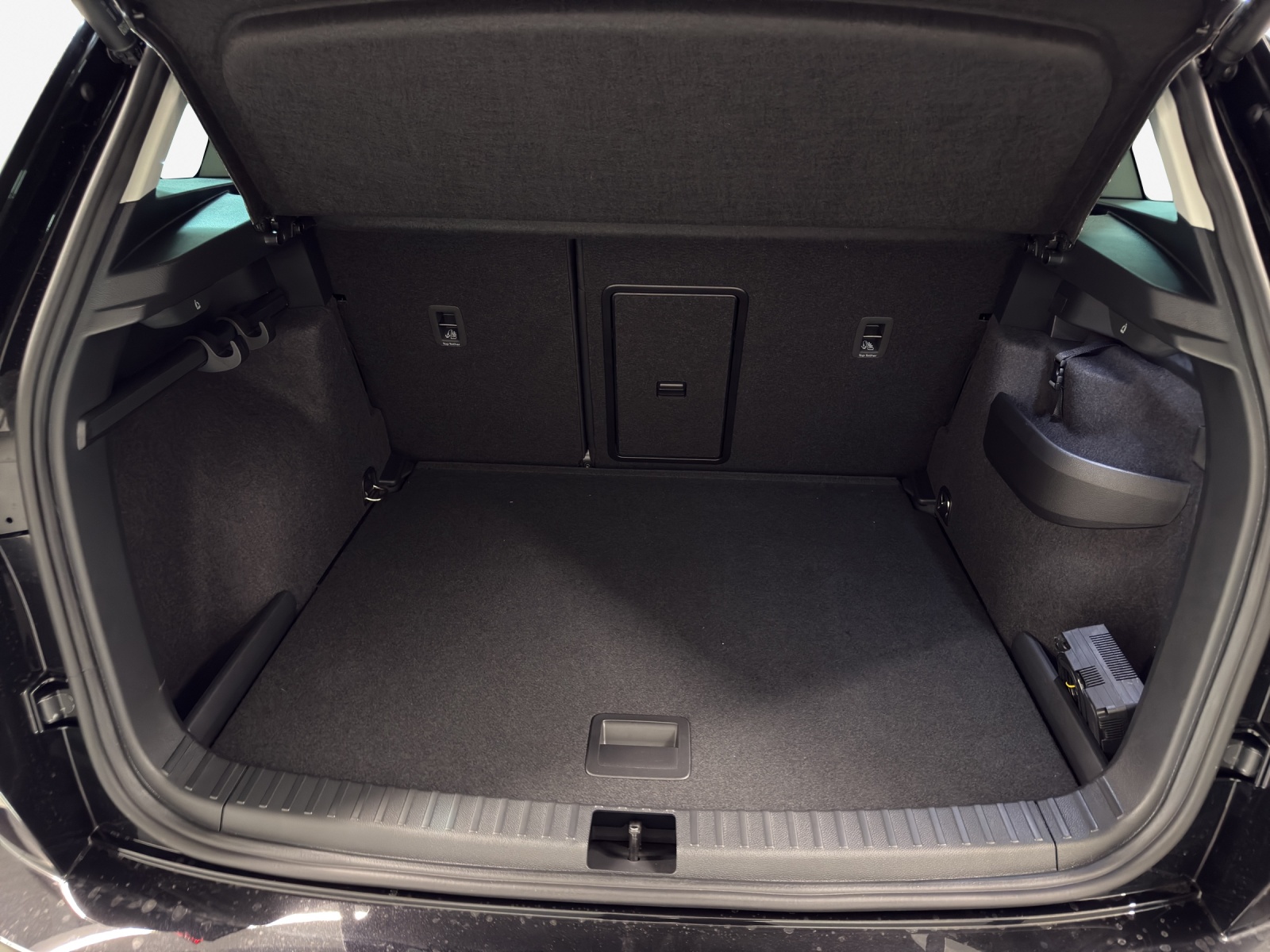 SKODA Karoq 1.5 TSI Dynamic DSG-image-10