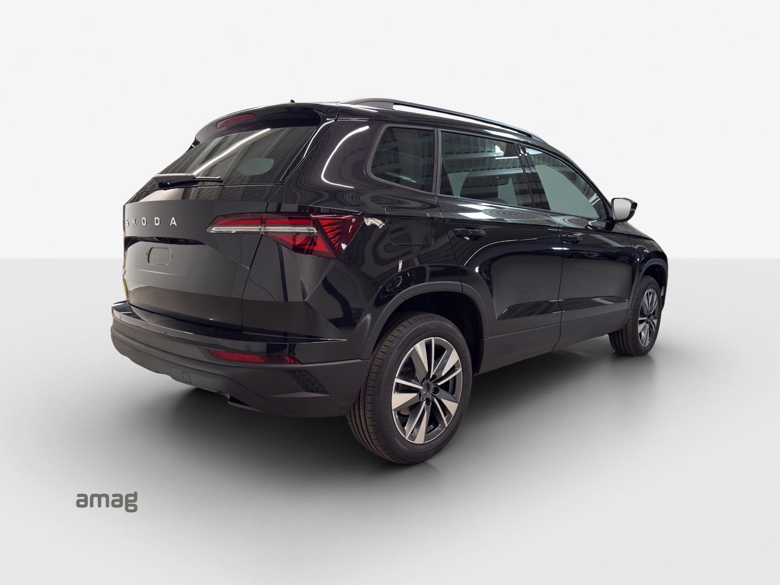 SKODA Karoq 1.5 TSI Dynamic DSG-image-4