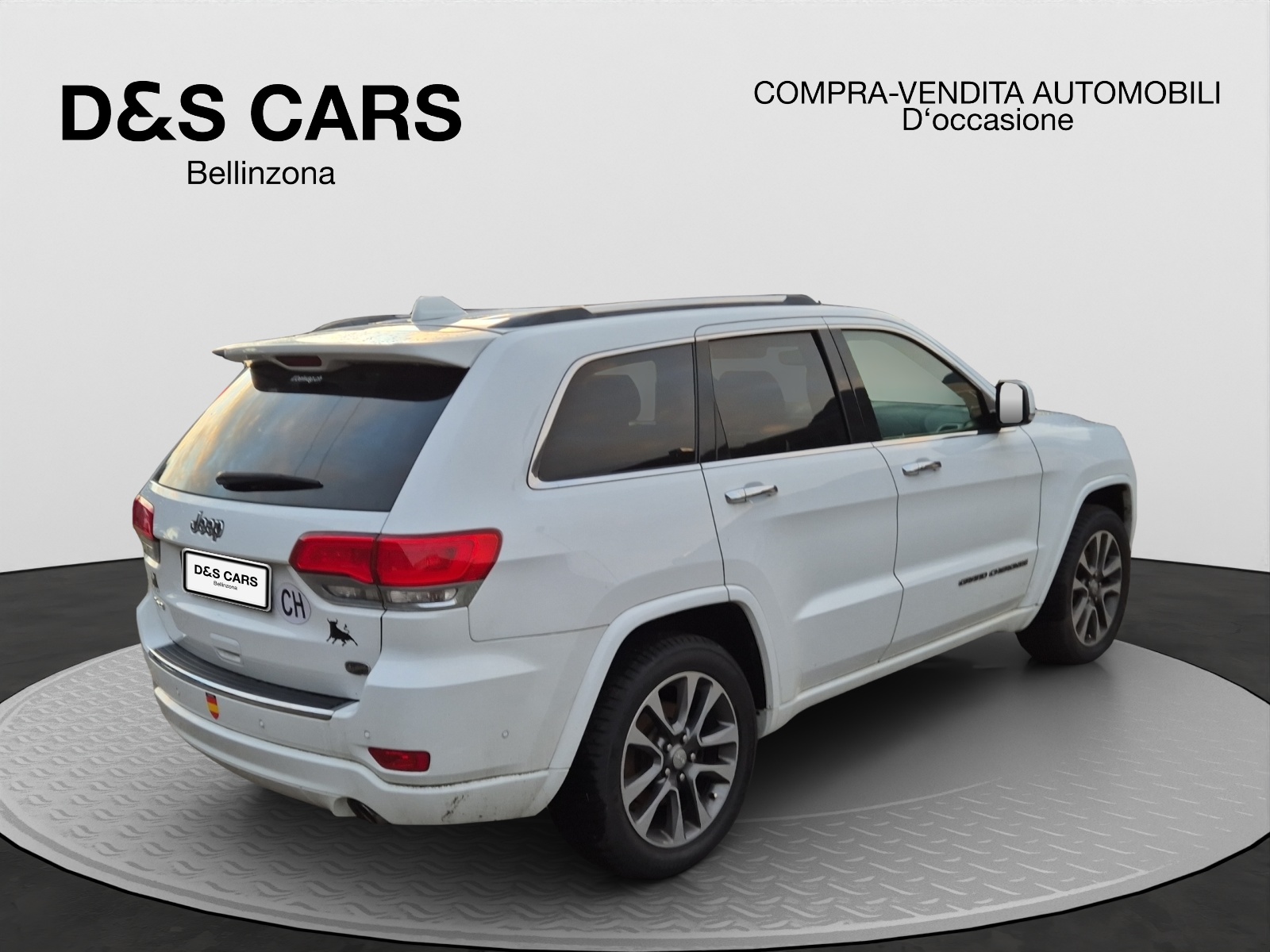 JEEP Grand Cherokee 3.0 CRD Overland Automatic-image-4