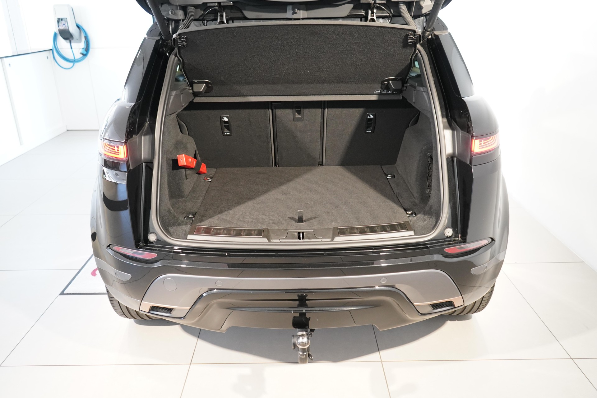 LAND ROVER Range Rover Evoque 2.0 T R-Dynamic SE-image-4