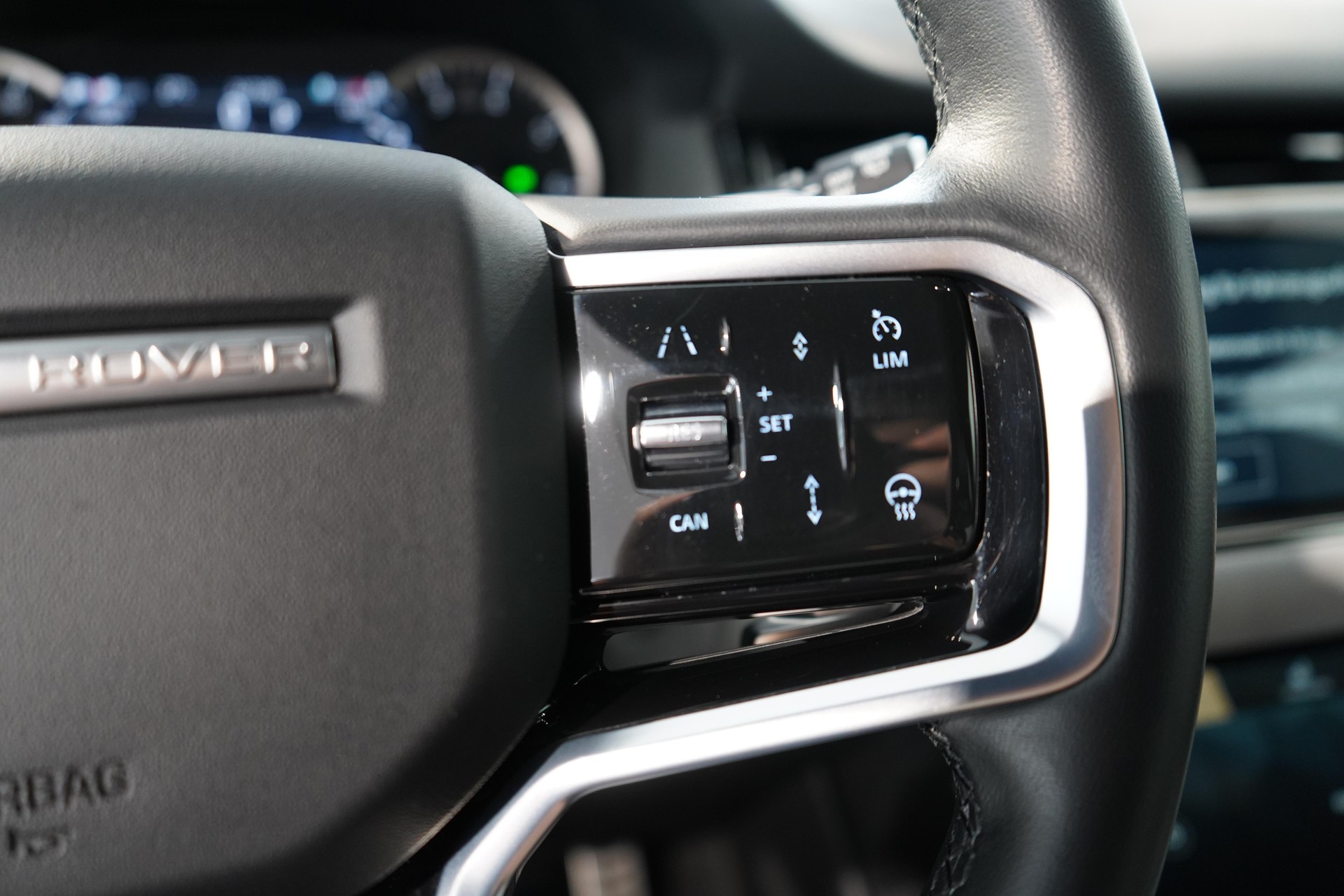 LAND ROVER Range Rover Evoque 2.0 T R-Dynamic SE-image-15
