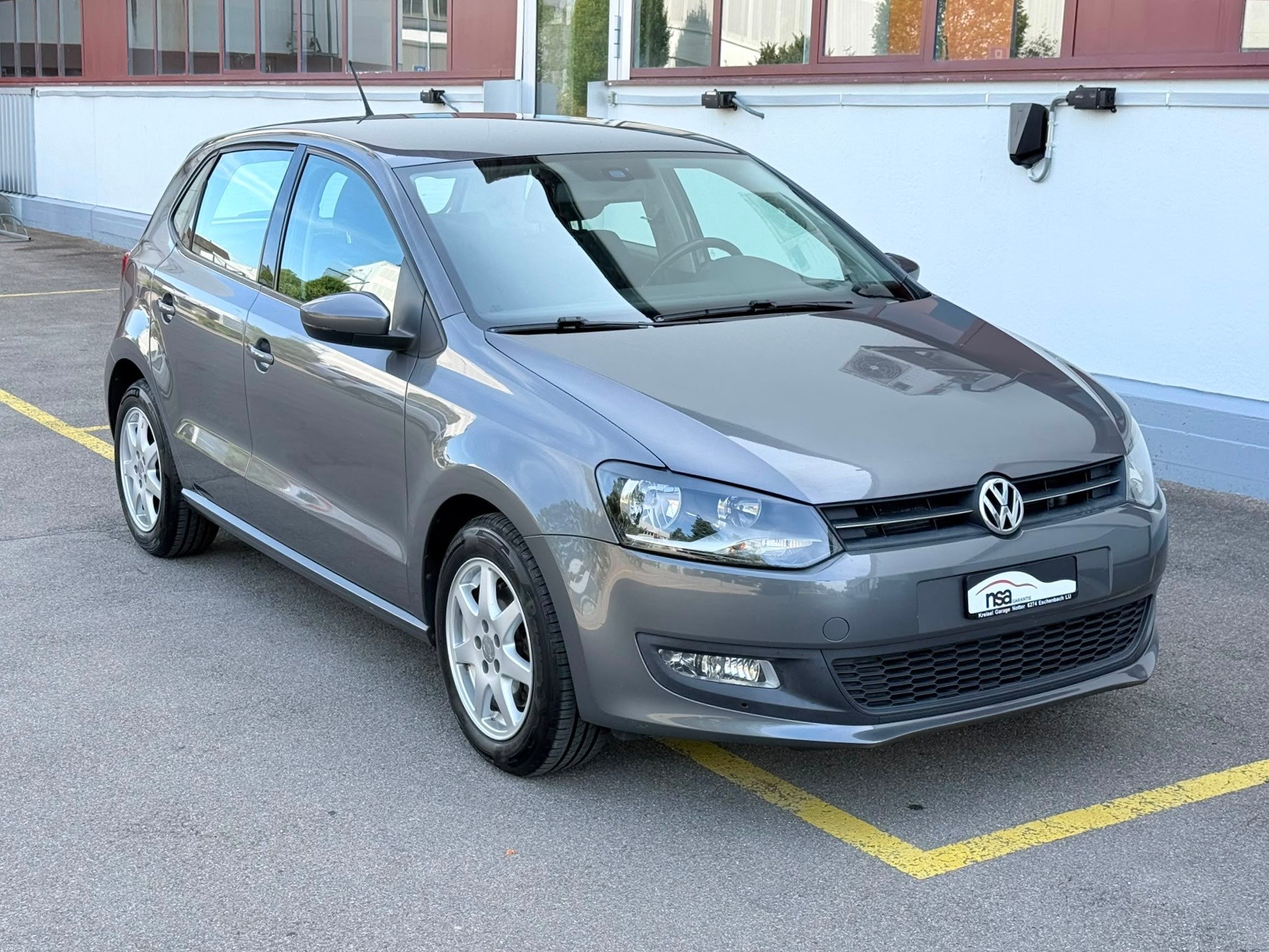 VW Polo 1.6 TDI Trendline-image-1