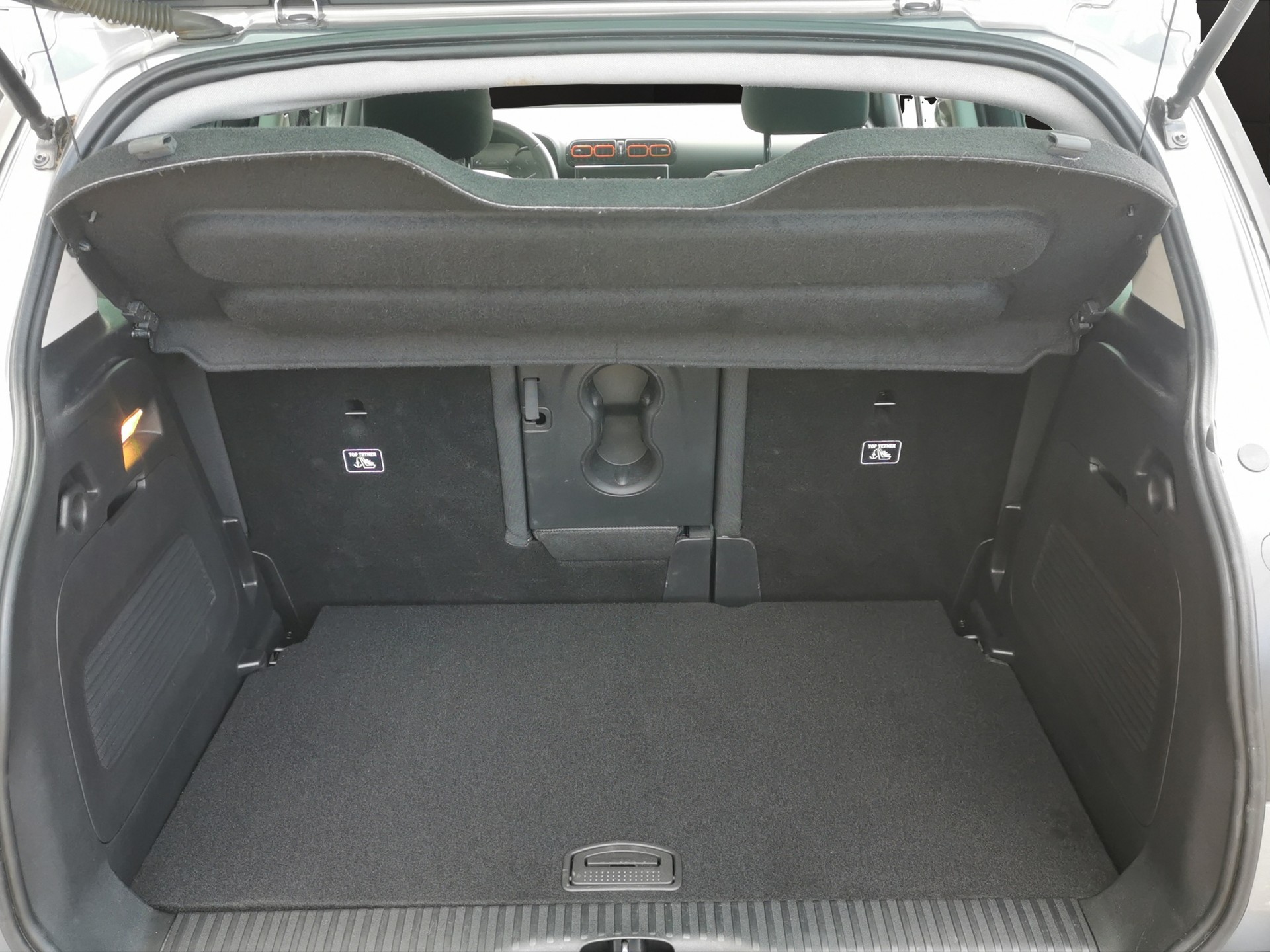 CITROEN C3 Aircross 1.6 BlueHD Shine-image-7