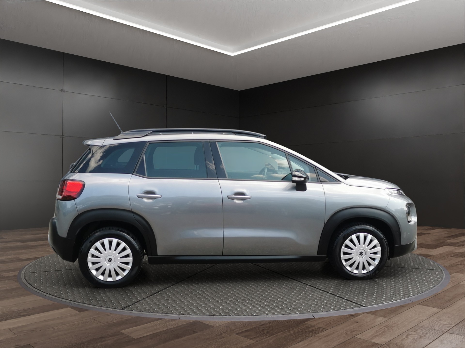 CITROEN C3 Aircross 1.6 BlueHD Shine-showroom-element-3