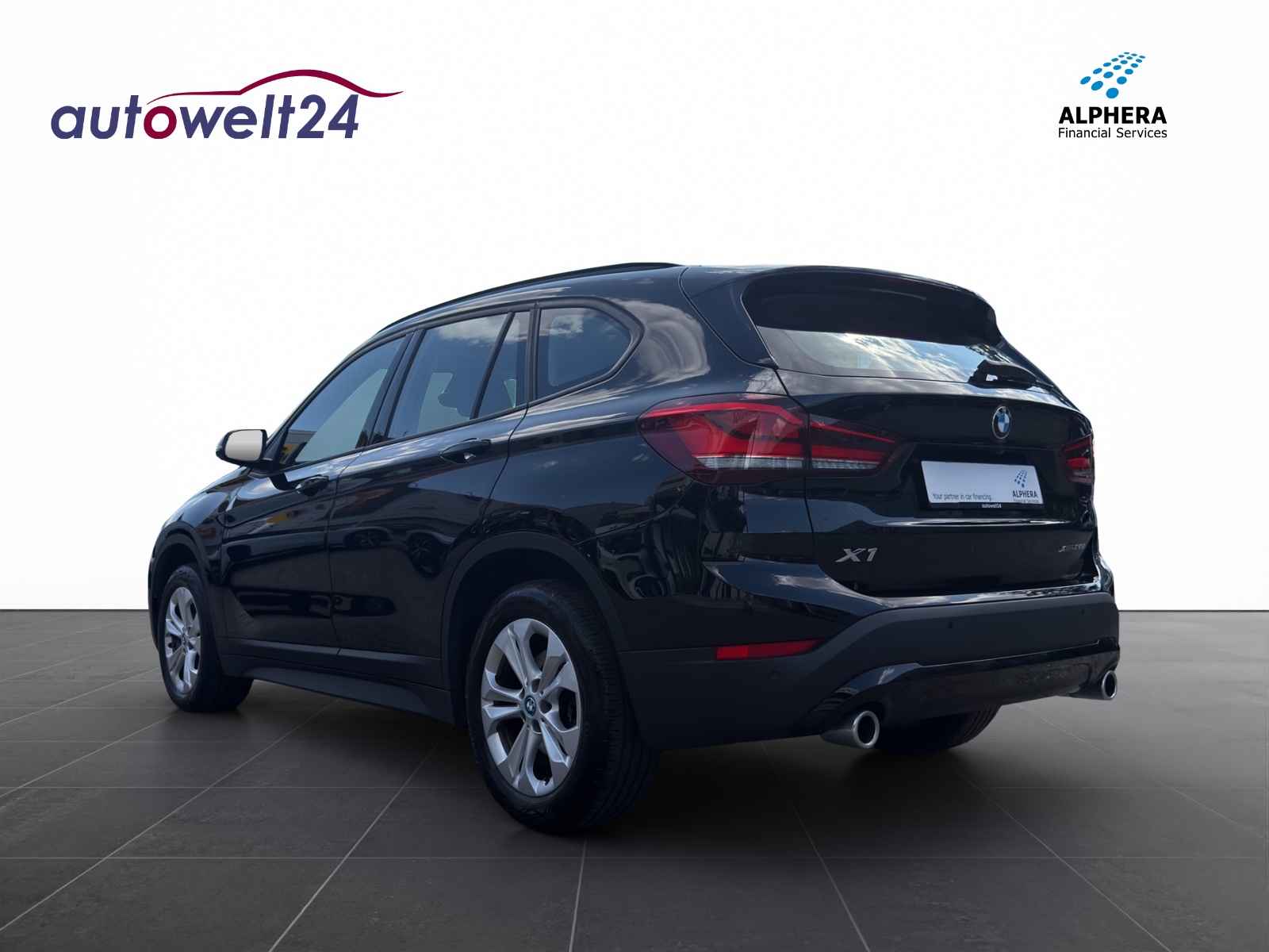 BMW X1 xDrive 20i Steptronic-image-6