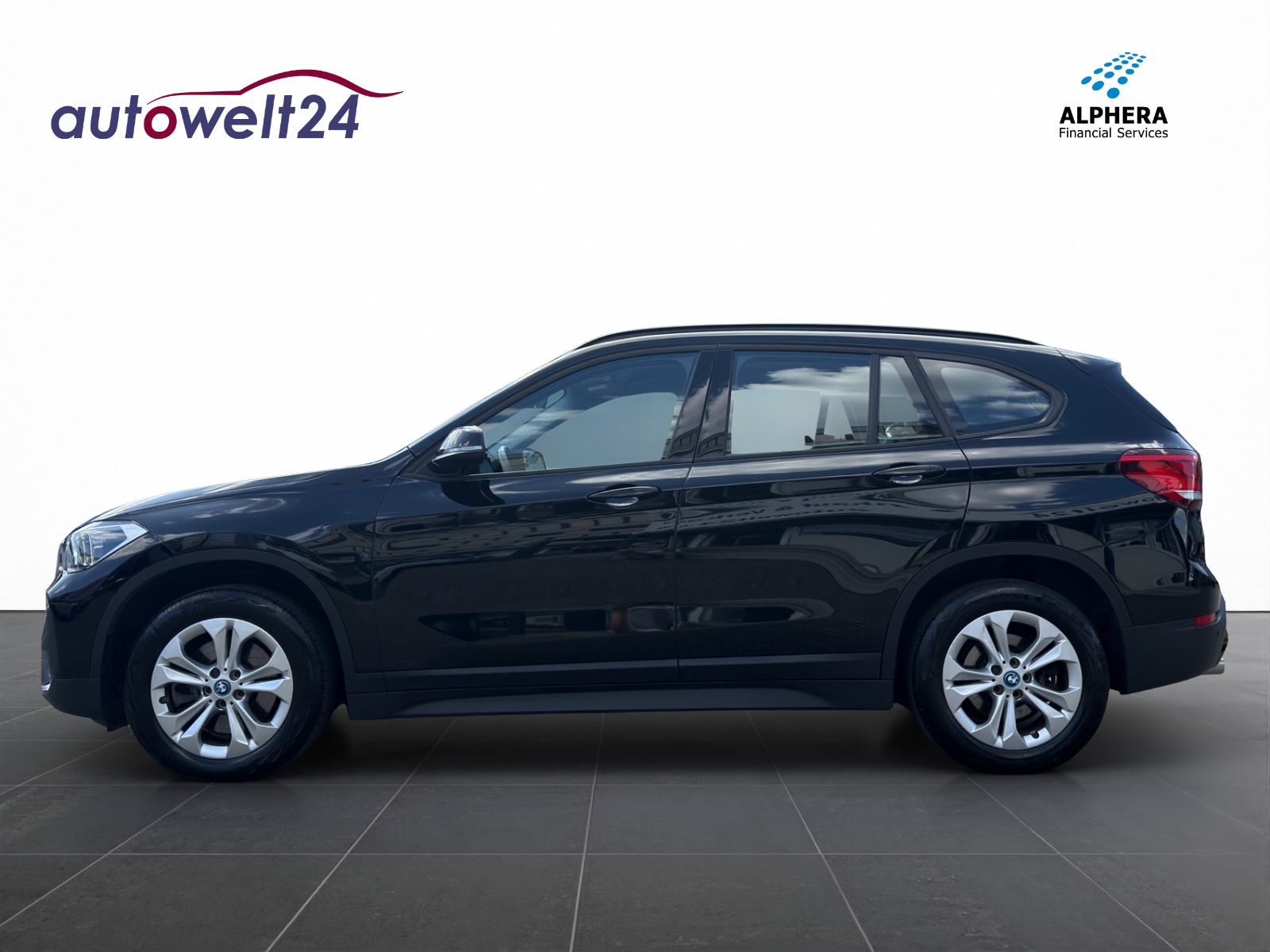 BMW X1 xDrive 20i Steptronic-image-7