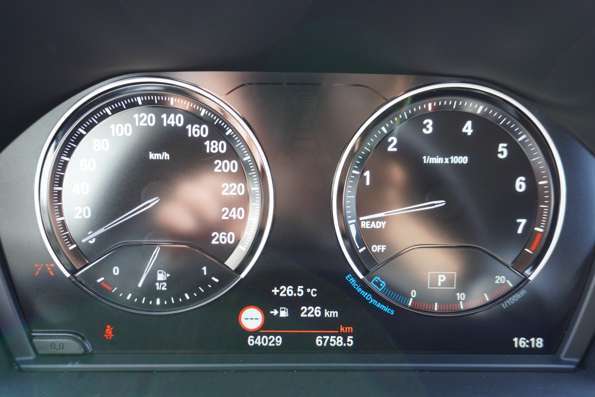BMW X1 xDrive 20i Steptronic-image-26