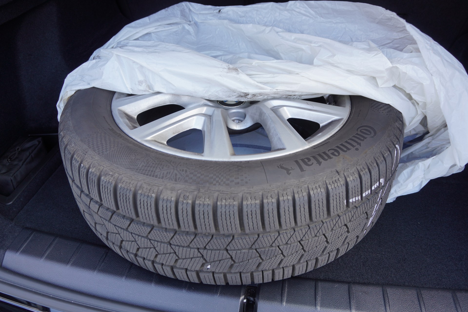 BMW X1 xDrive 20i Steptronic-image-10