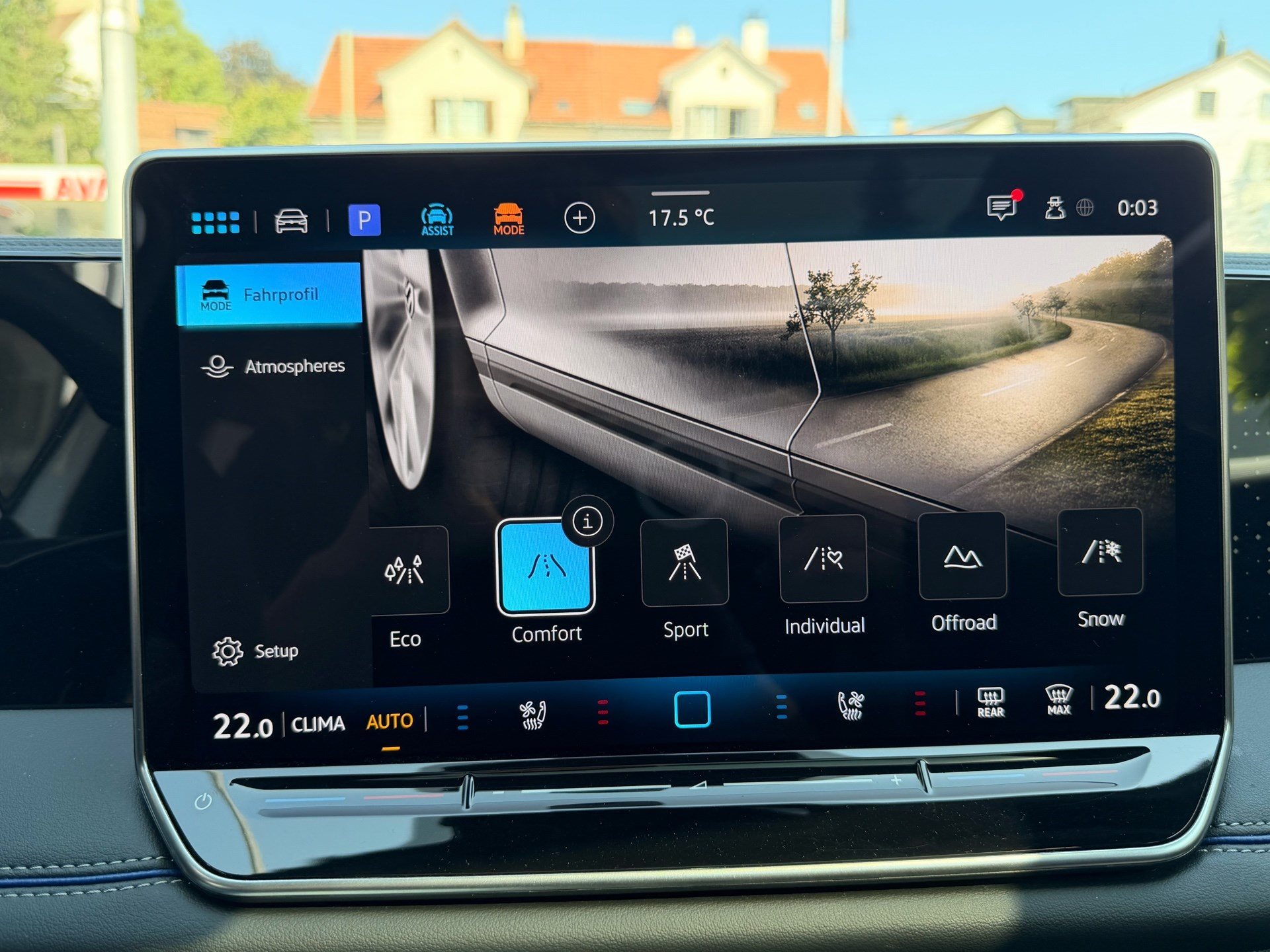 VW Tiguan 2.0 TSI DSG 4MOTION R-LINE *** PANORAMAGLASDACH & 360 GRAD KAMERA ***-image-12