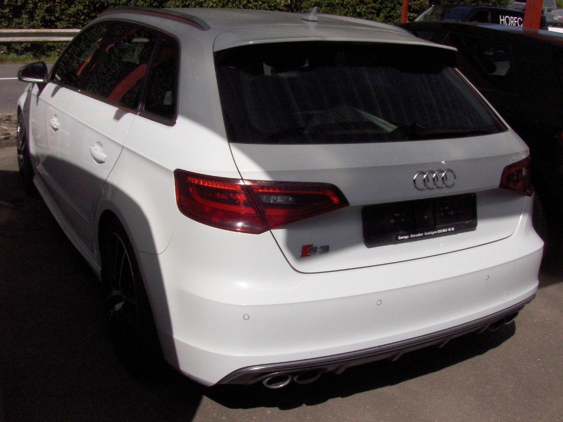 AUDI S3 Sportback 2.0 TFSI quattro-image-3
