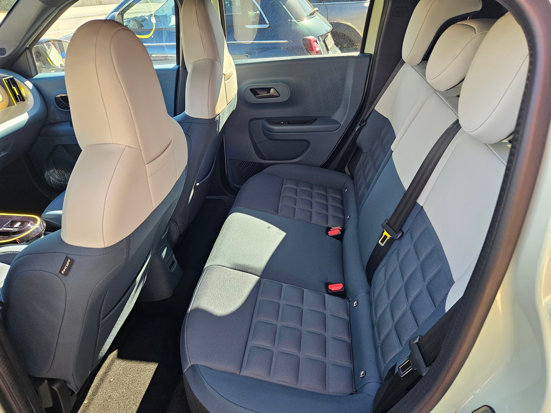 FIAT Grande Panda Elektro La Prima-image-7