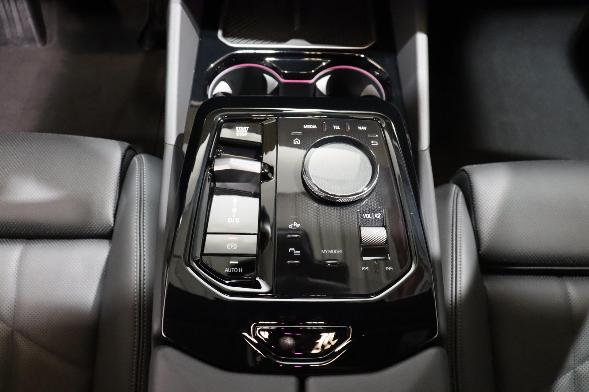 BMW 520d xDrive Touring-image-10