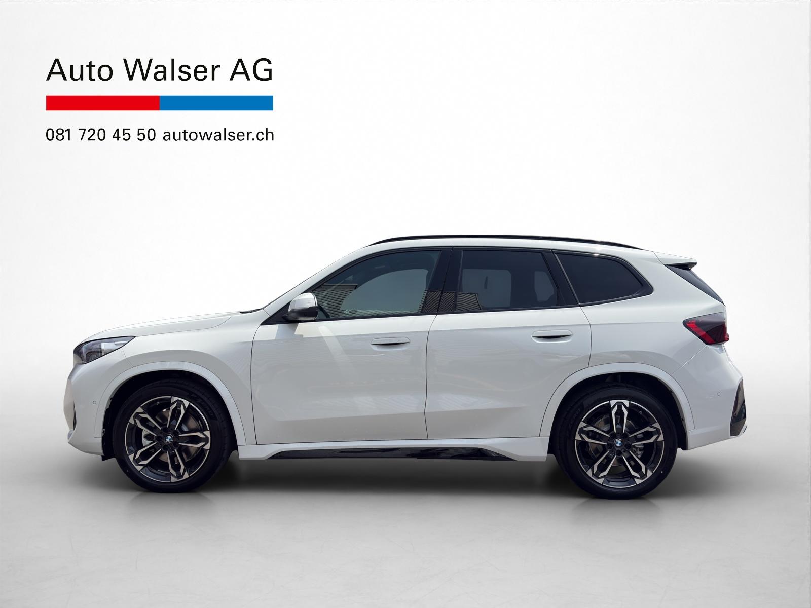 BMW iX1 30 xDrive-image-1