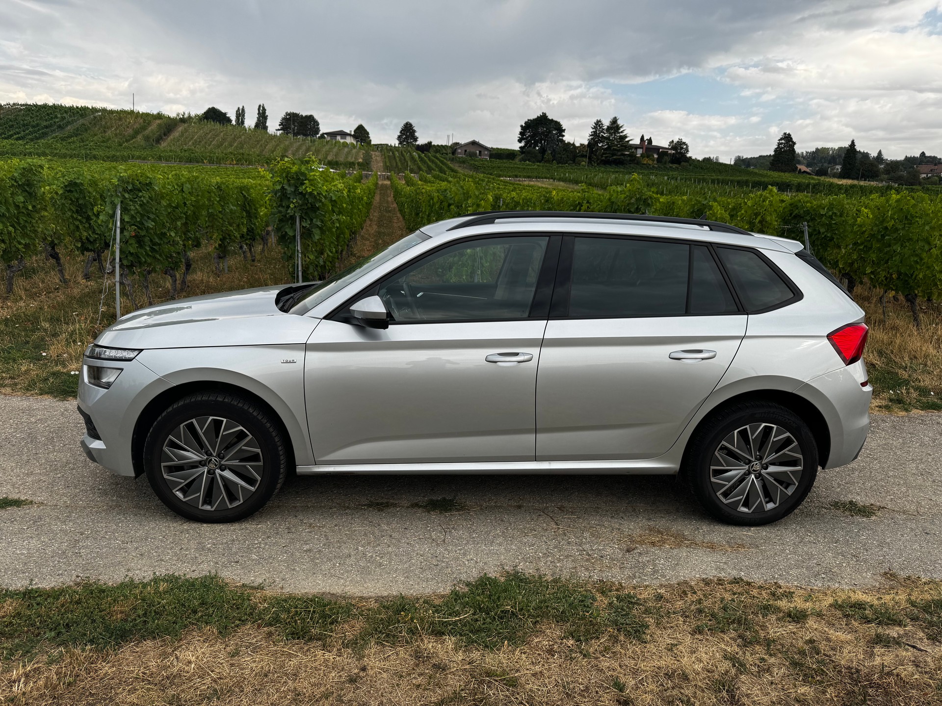 SKODA KAMIQ 1.0 TSI Tour-image-2
