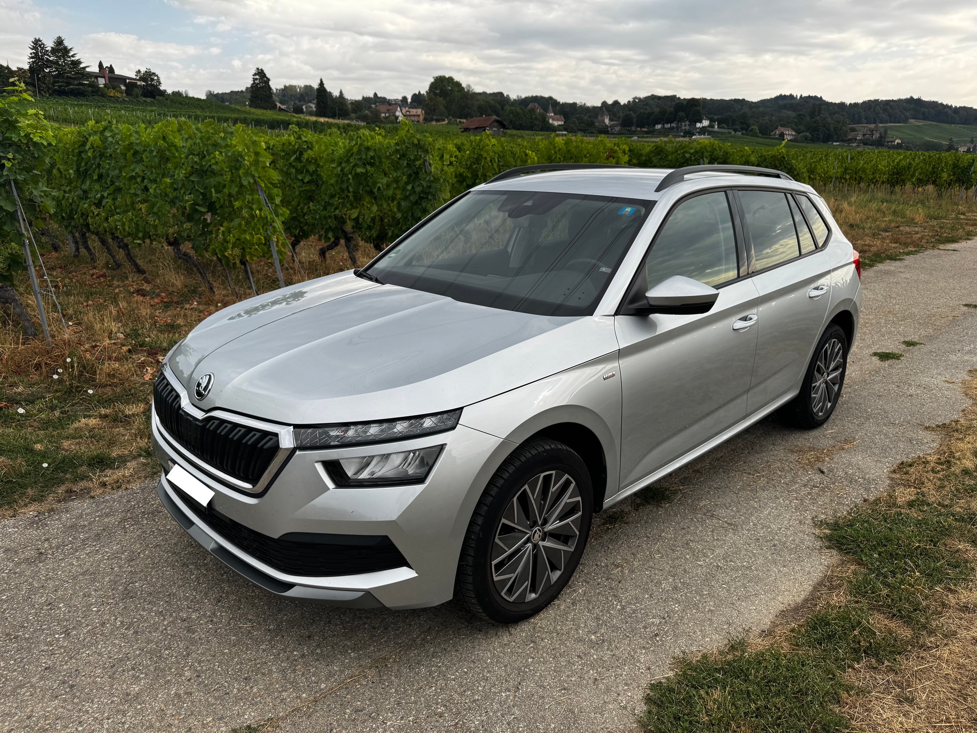 SKODA KAMIQ 1.0 TSI Tour-image-1
