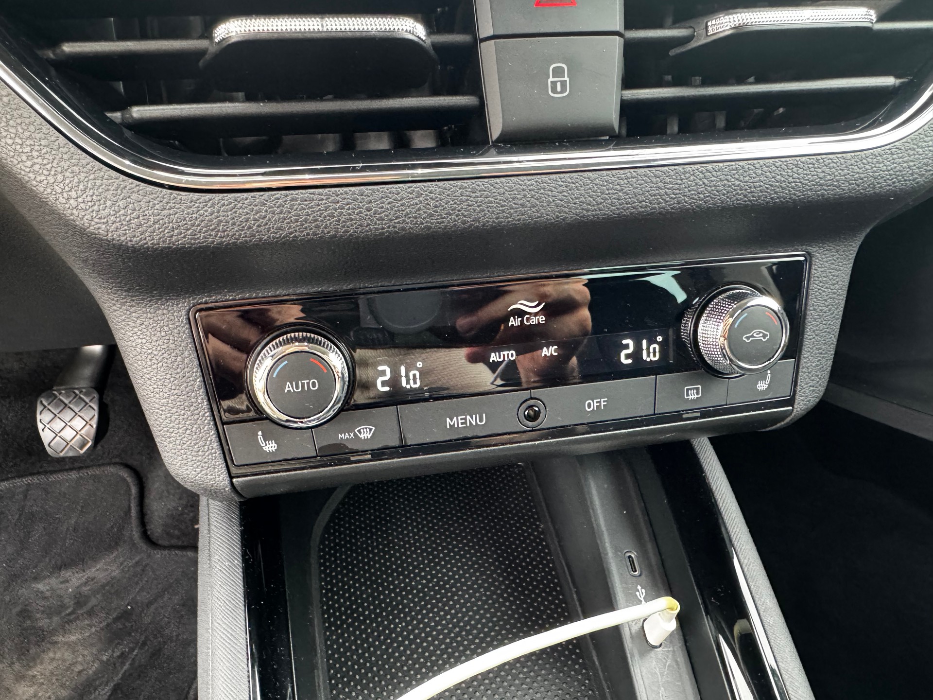 SKODA KAMIQ 1.0 TSI Tour-image-15