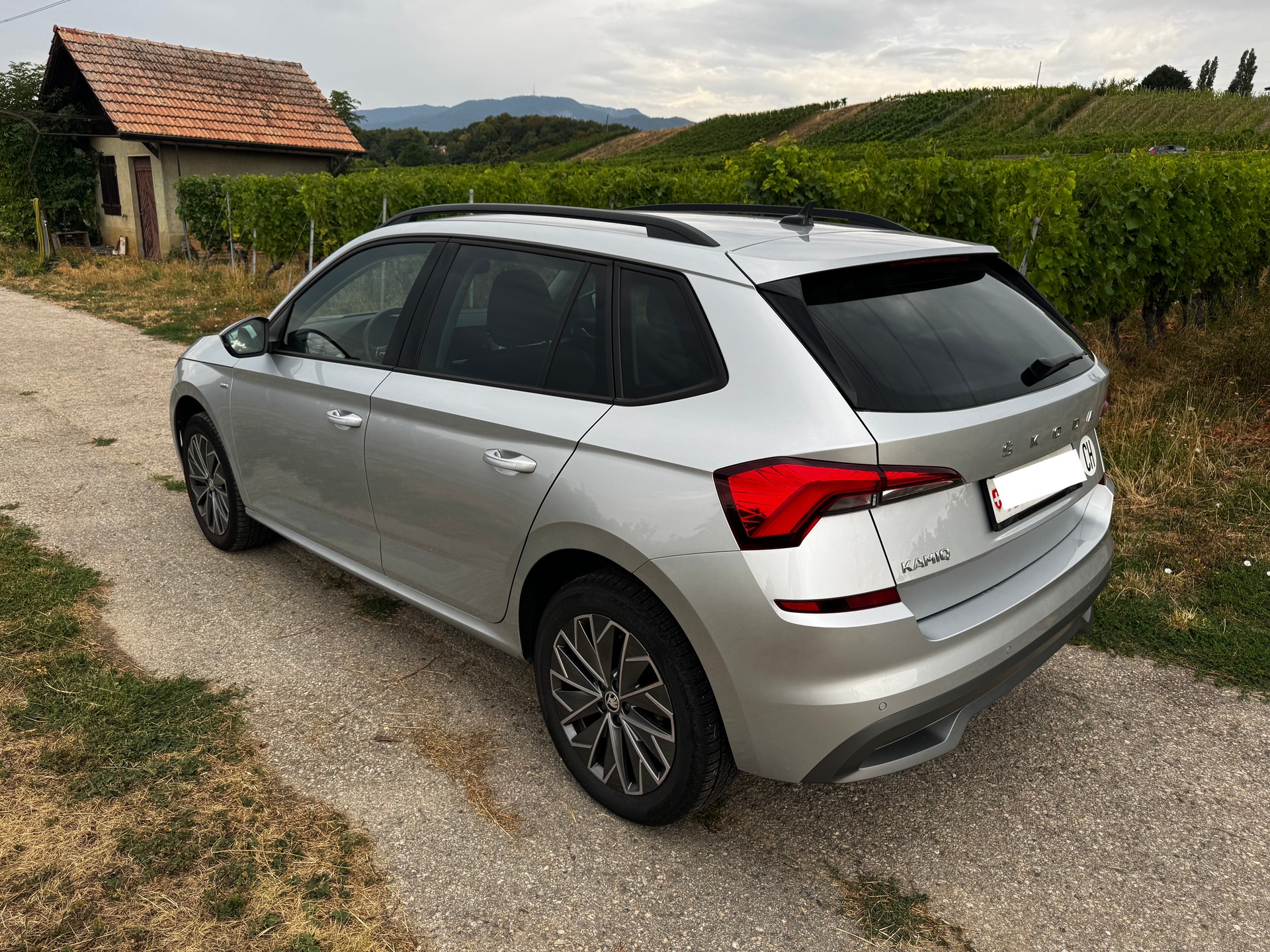 SKODA KAMIQ 1.0 TSI Tour-image-3