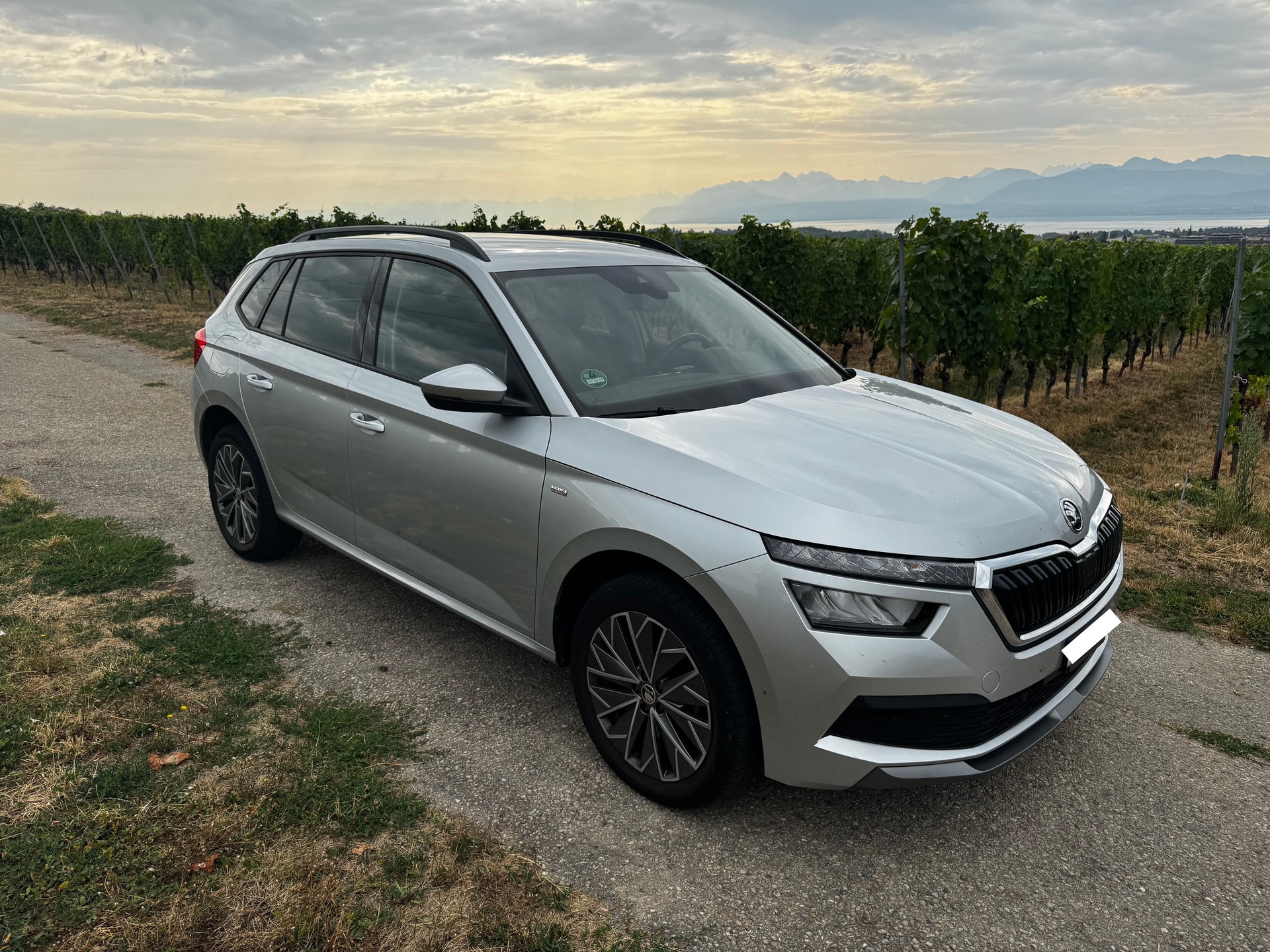 SKODA KAMIQ 1.0 TSI Tour-image-0