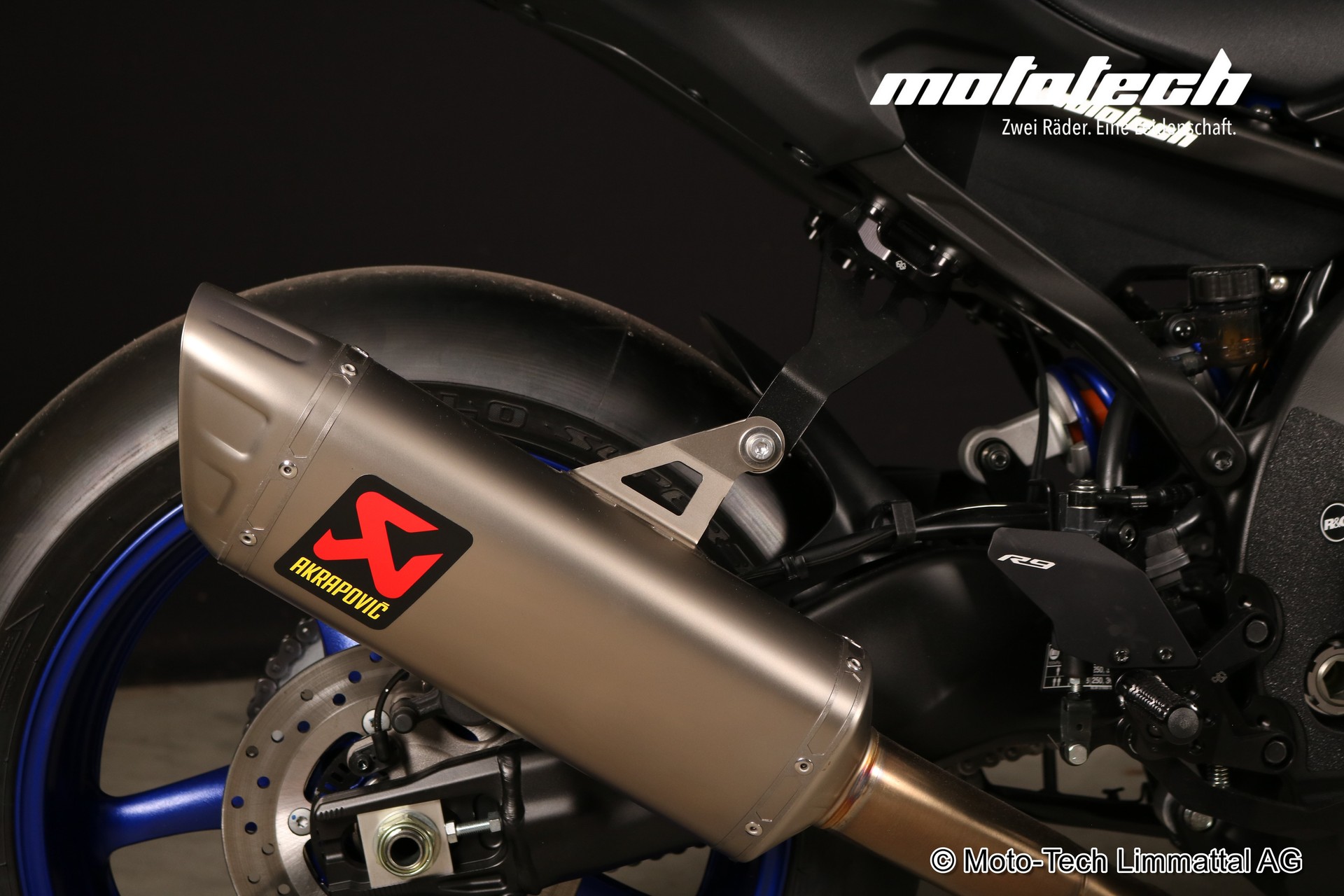 YAMAHA YZF-R9 AKRAPOVIC-image-6