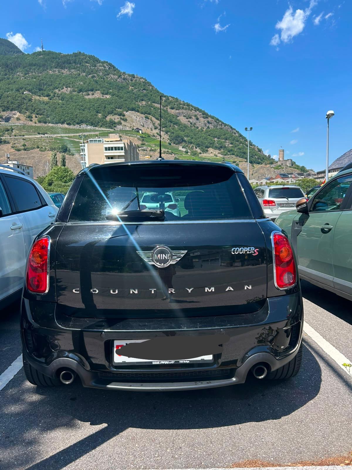 MINI 1.6i Cooper S ALL4-image-1